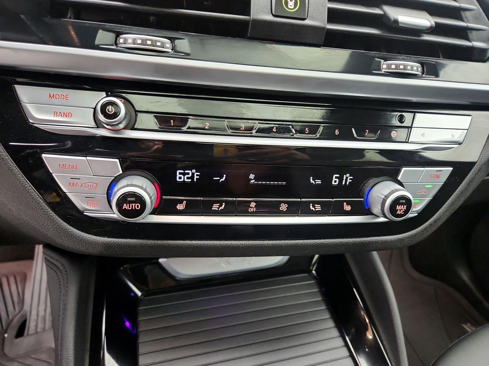 Thumbnail: 2021 BMW X4 - 17