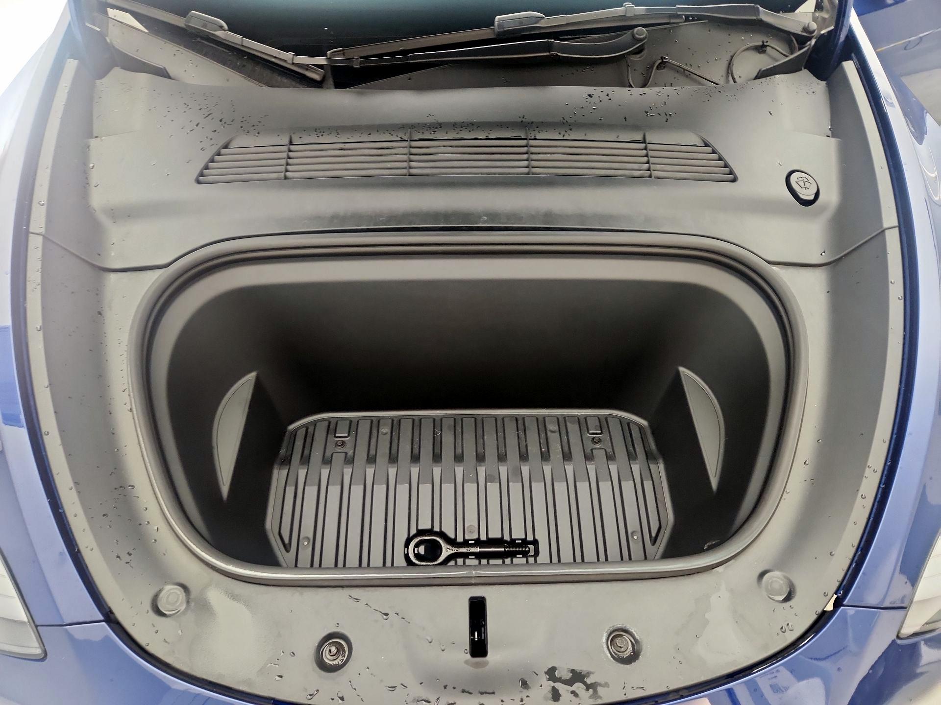 Thumbnail: 2022 Tesla Model Y - 20