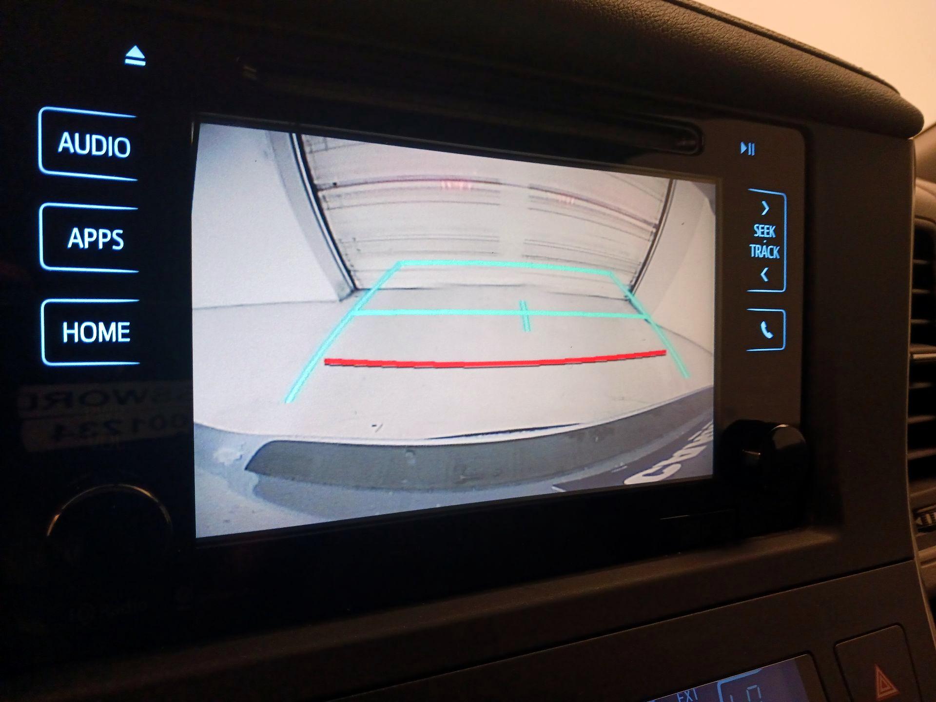 Thumbnail: 2015 Toyota Sienna - 14