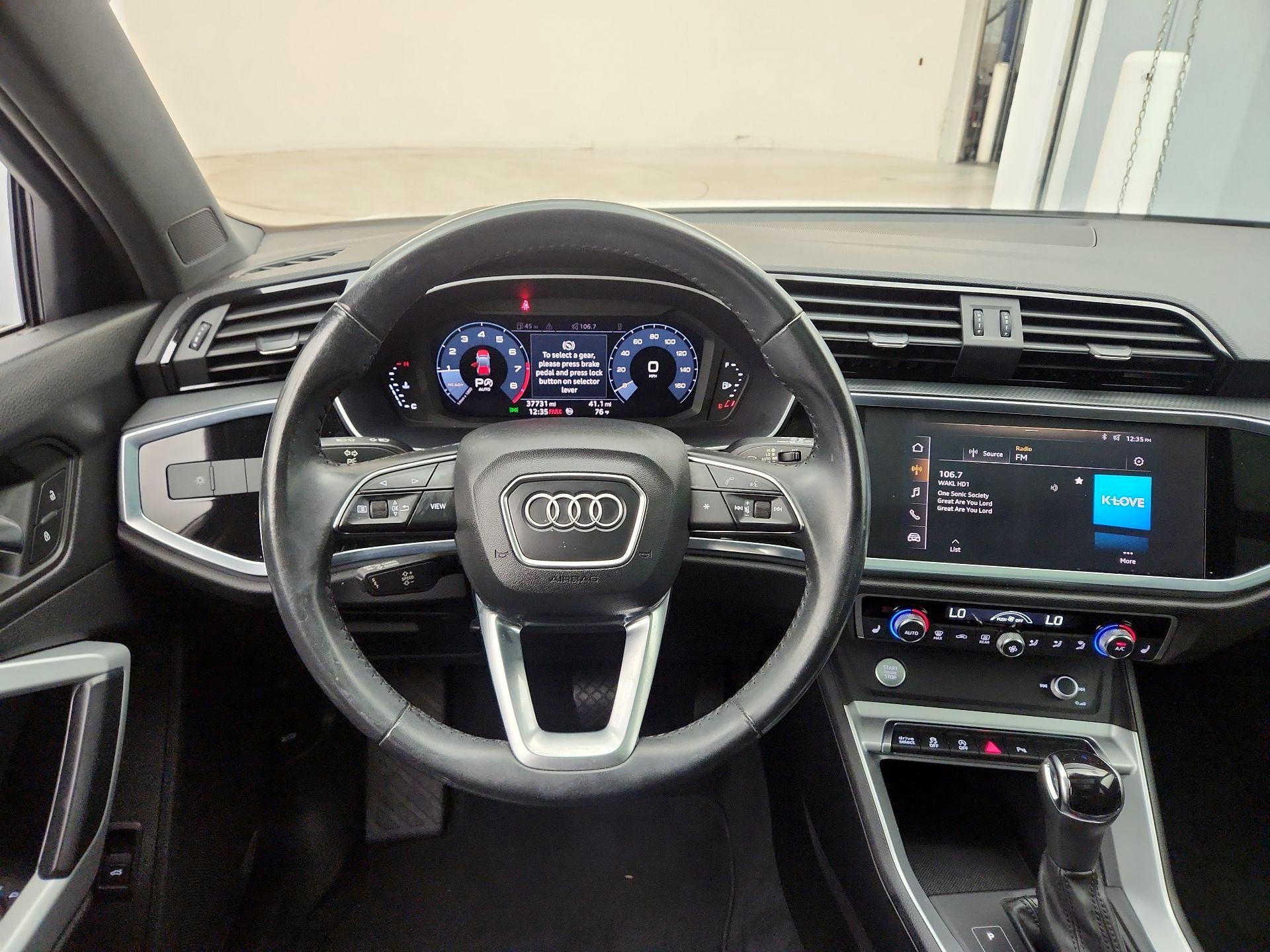 Thumbnail: 2020 Audi Q3 - 10