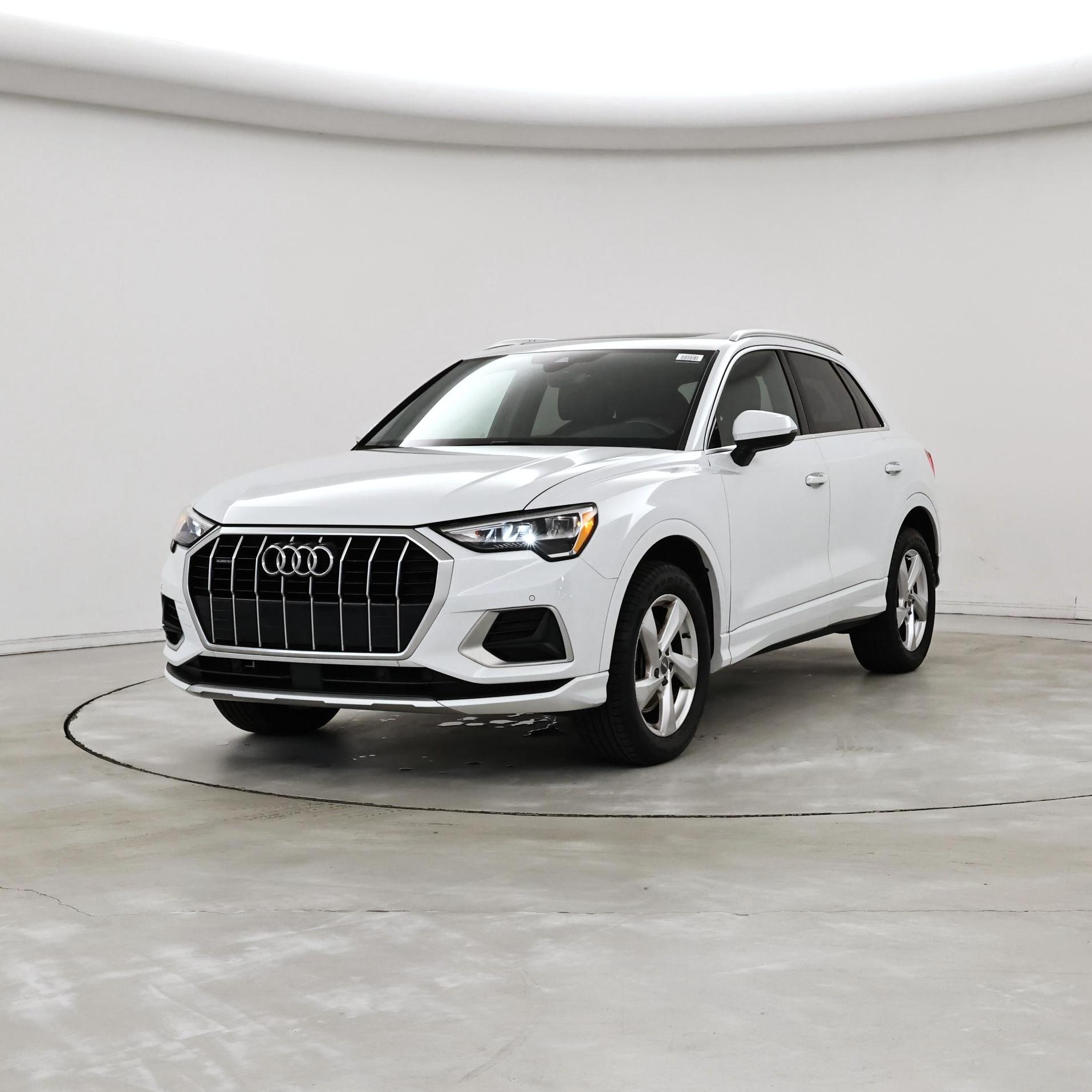Thumbnail: 2020 Audi Q3 - 4