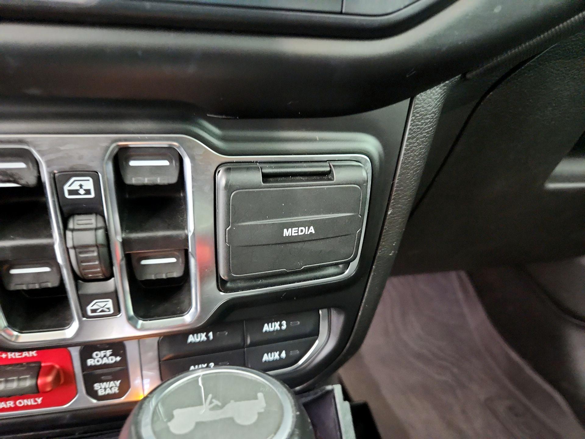 Thumbnail: 2023 Jeep Wrangler - 19