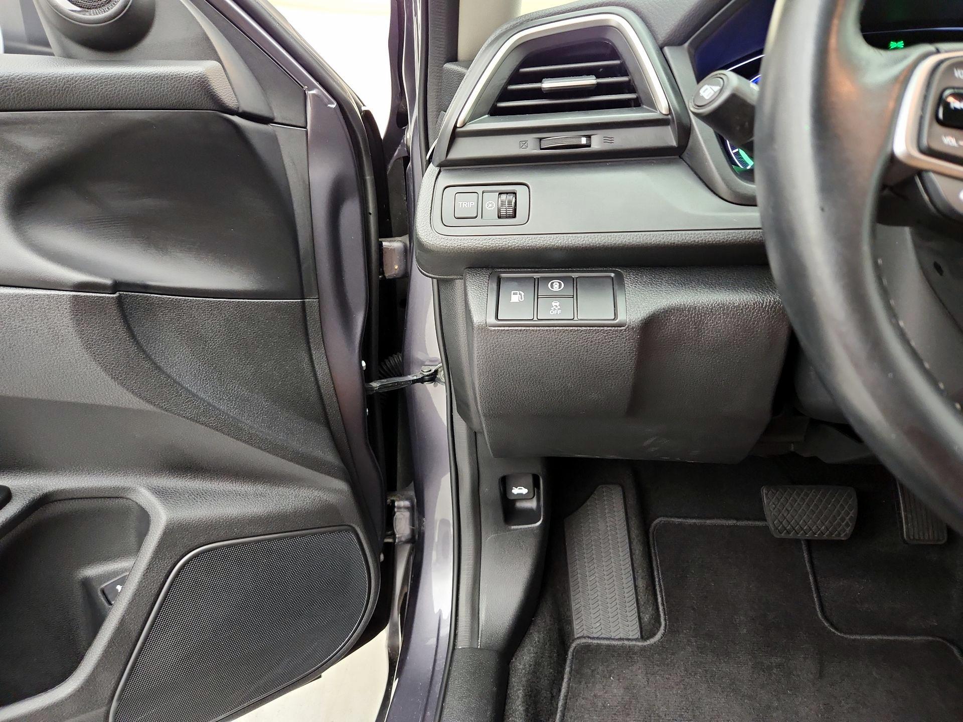 Thumbnail: 2020 Honda Insight - 13