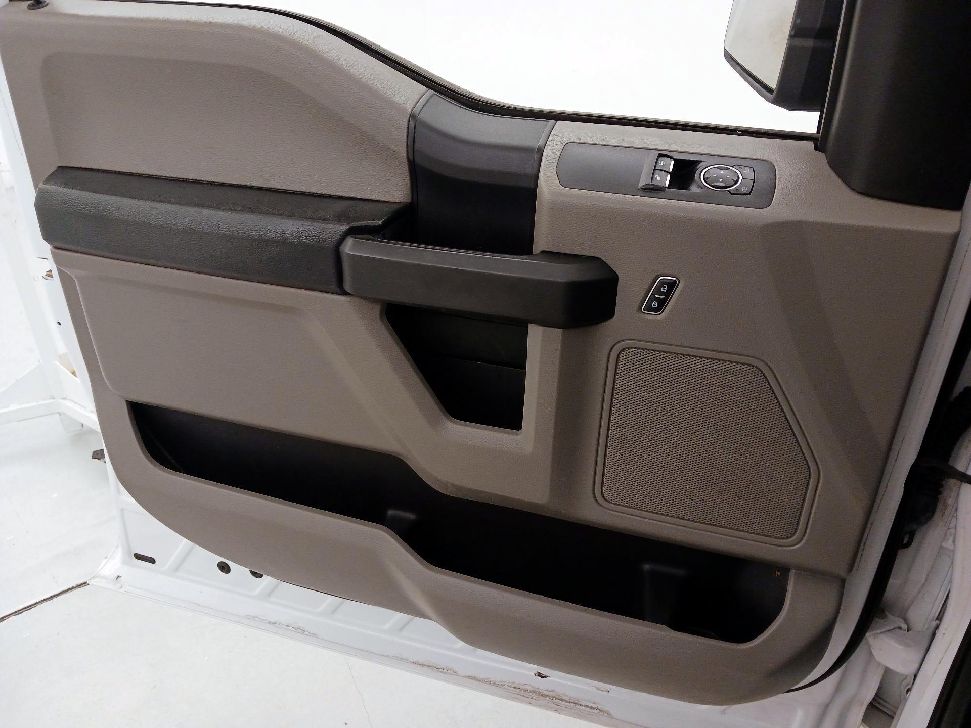 Thumbnail: 2017 Ford F-150 - 12
