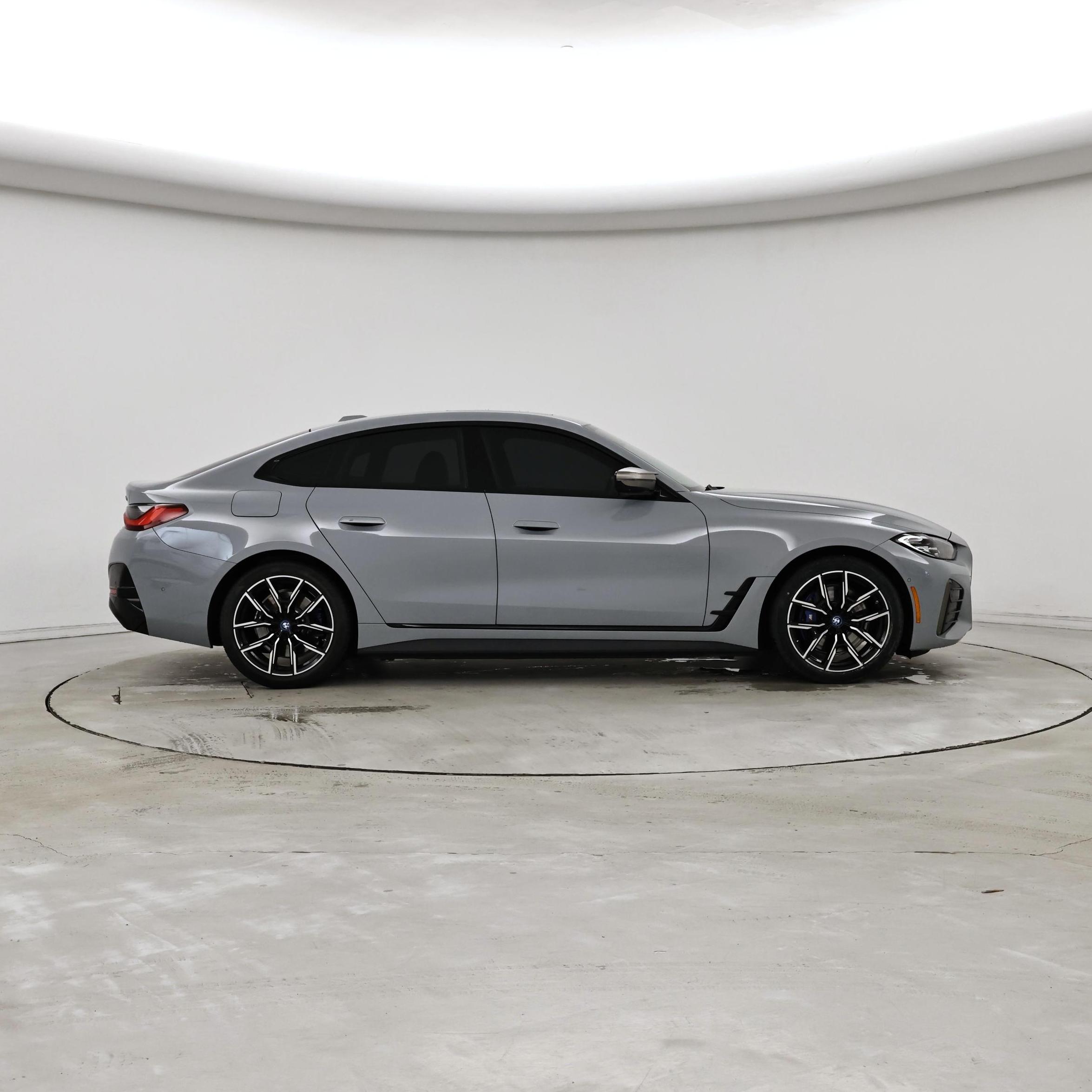 Thumbnail: 2023 BMW i4 - 7