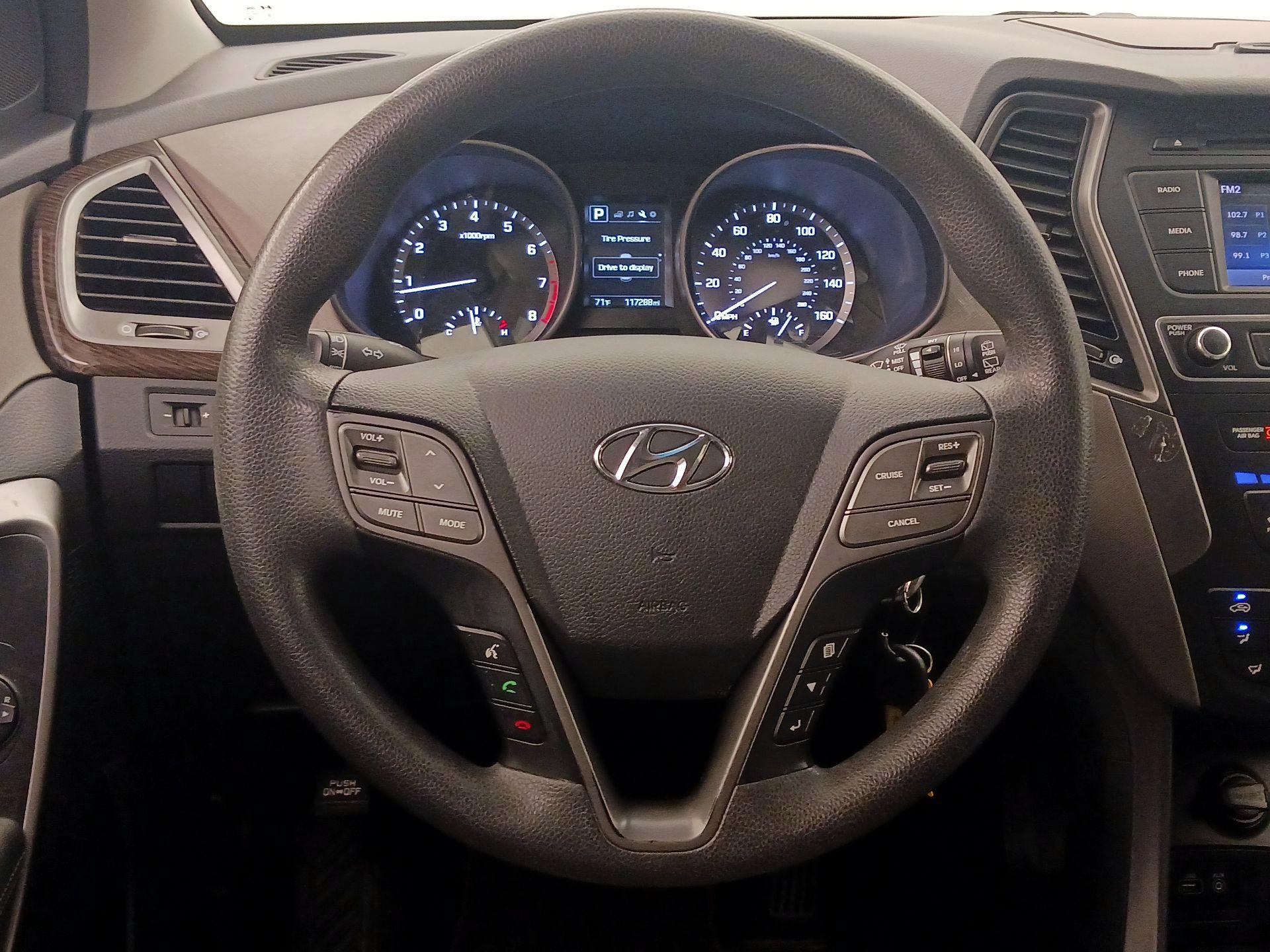 Thumbnail: 2017 Hyundai Santa Fe - 10