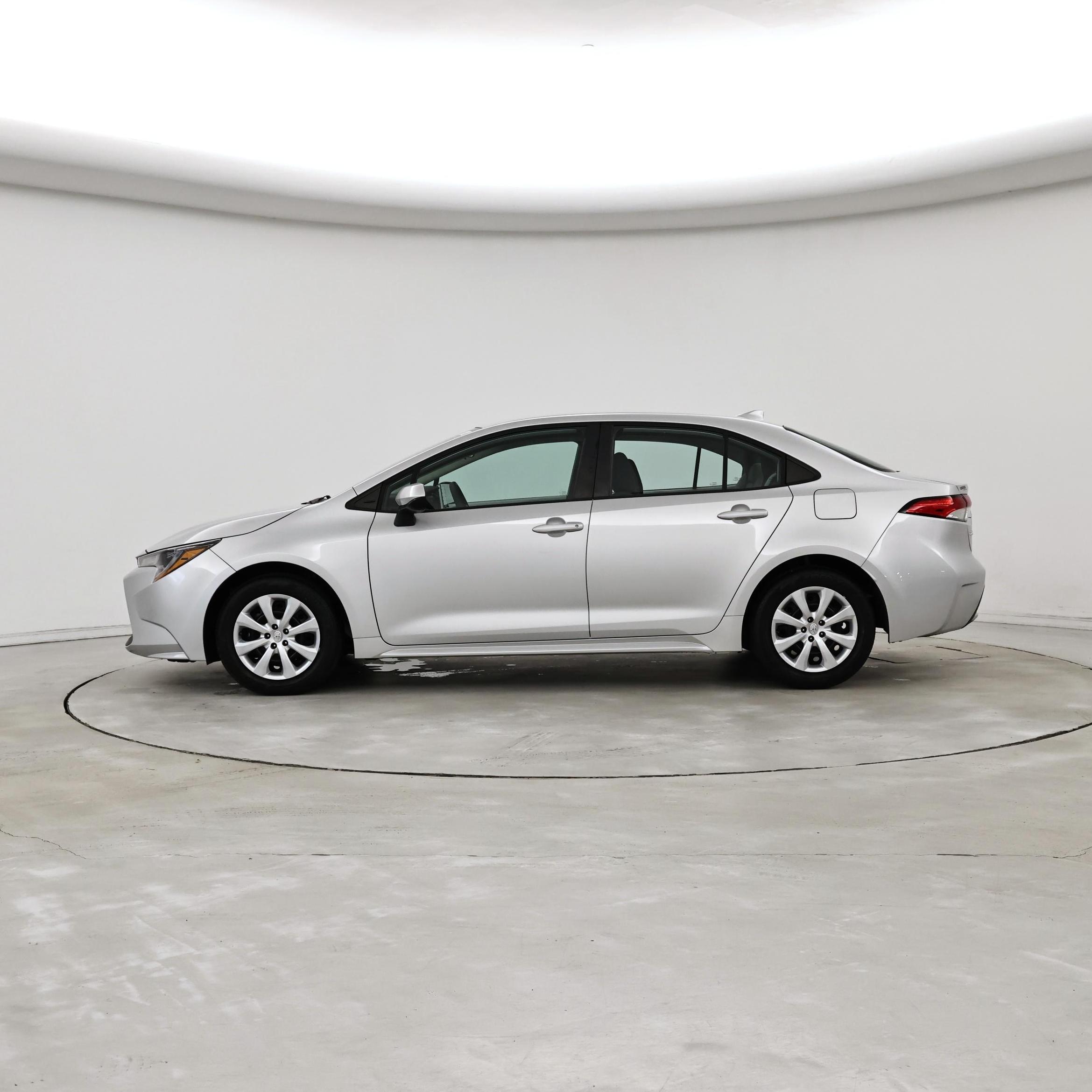 Thumbnail: 2021 Toyota Corolla - 3