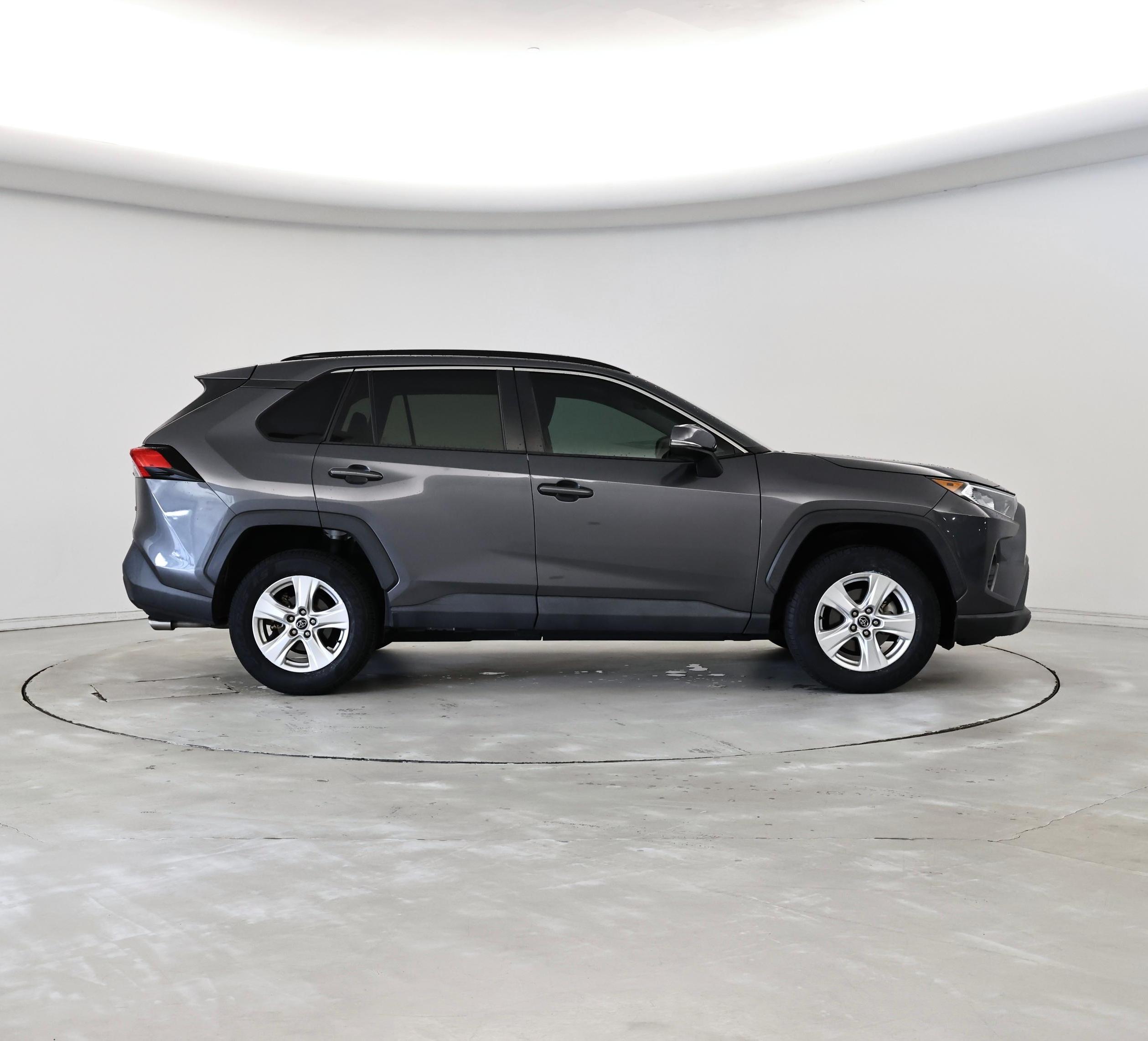 Thumbnail: 2020 Toyota RAV4 - 7