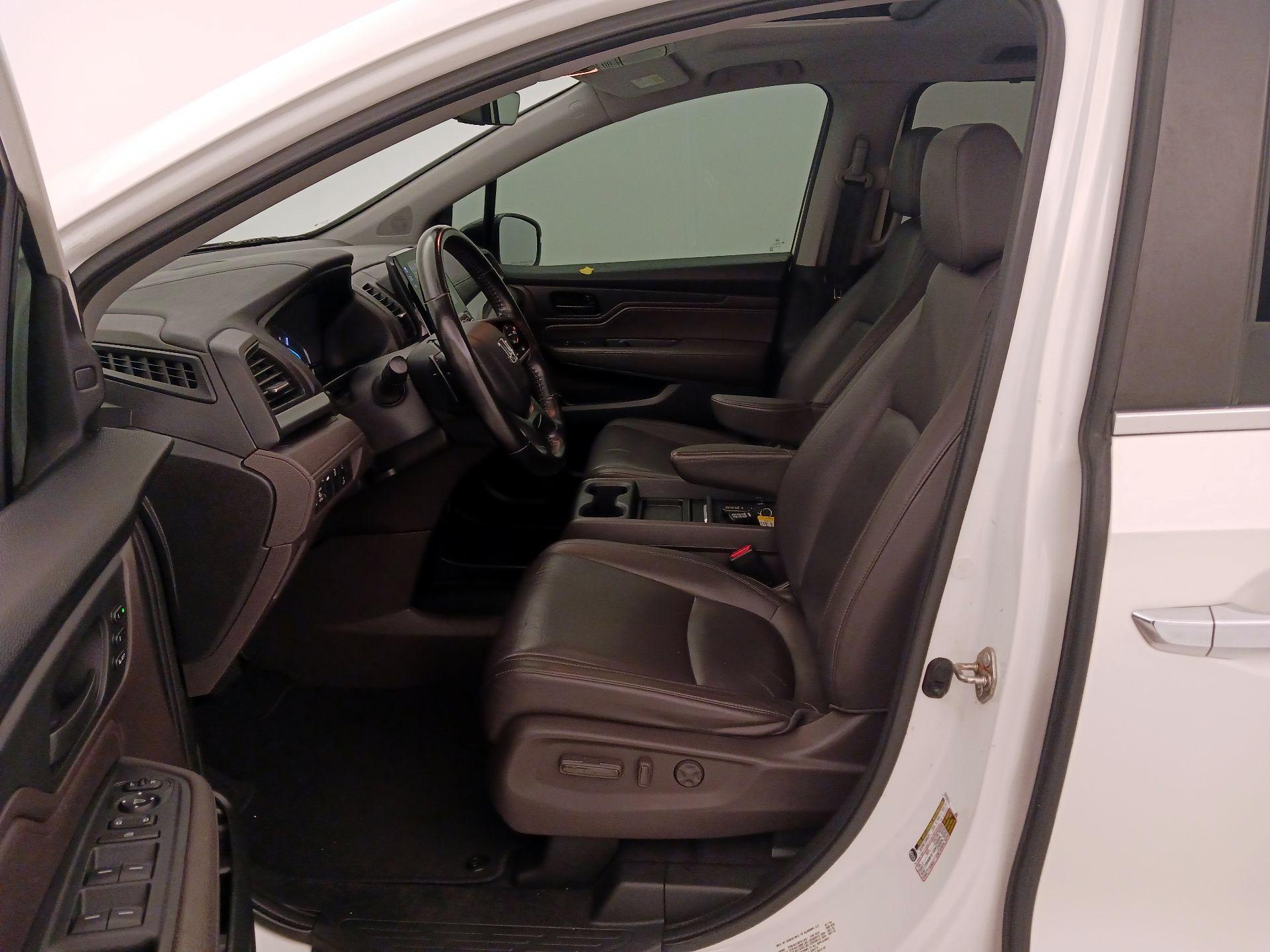Thumbnail: 2018 Honda Odyssey - 11