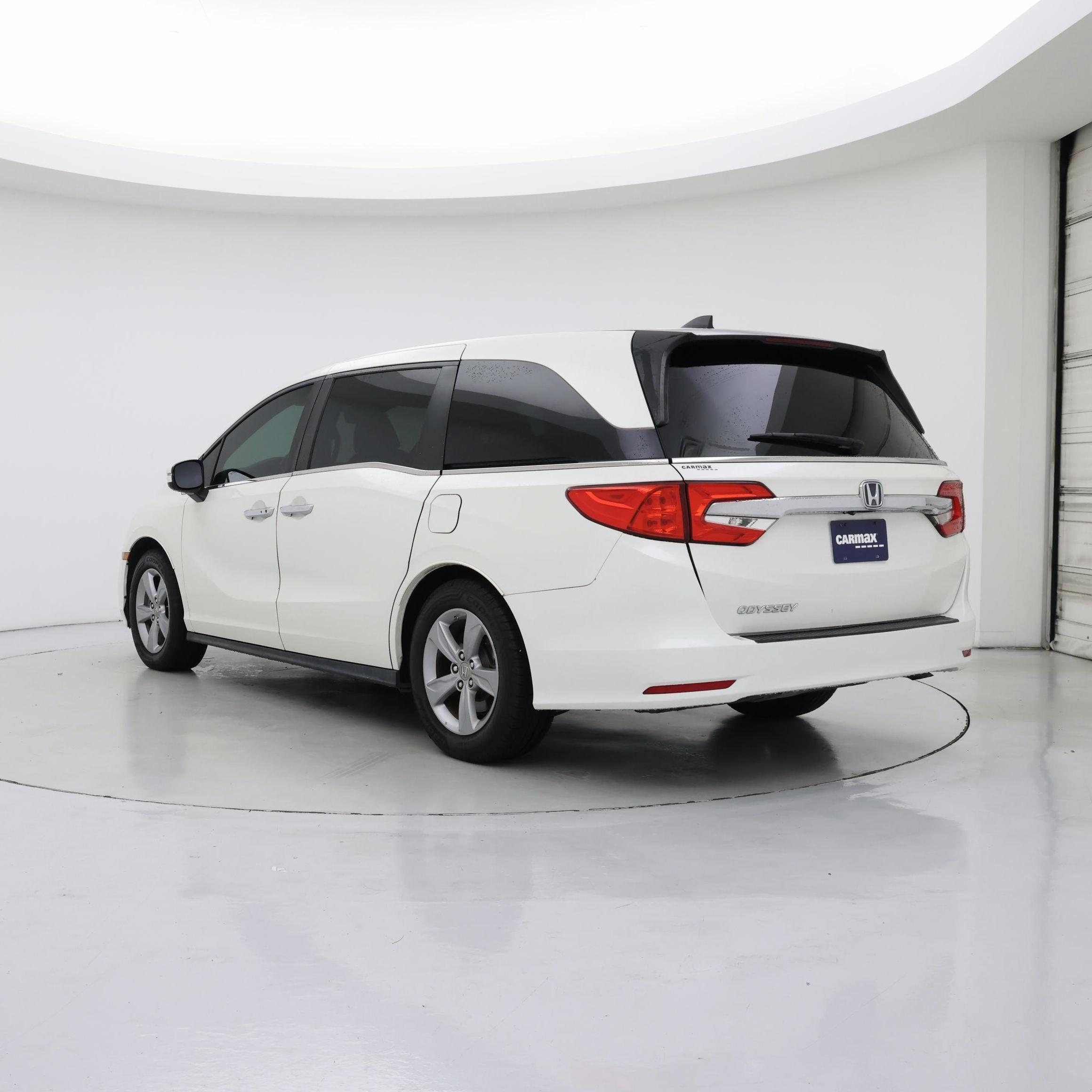 Thumbnail: 2018 Honda Odyssey - 2