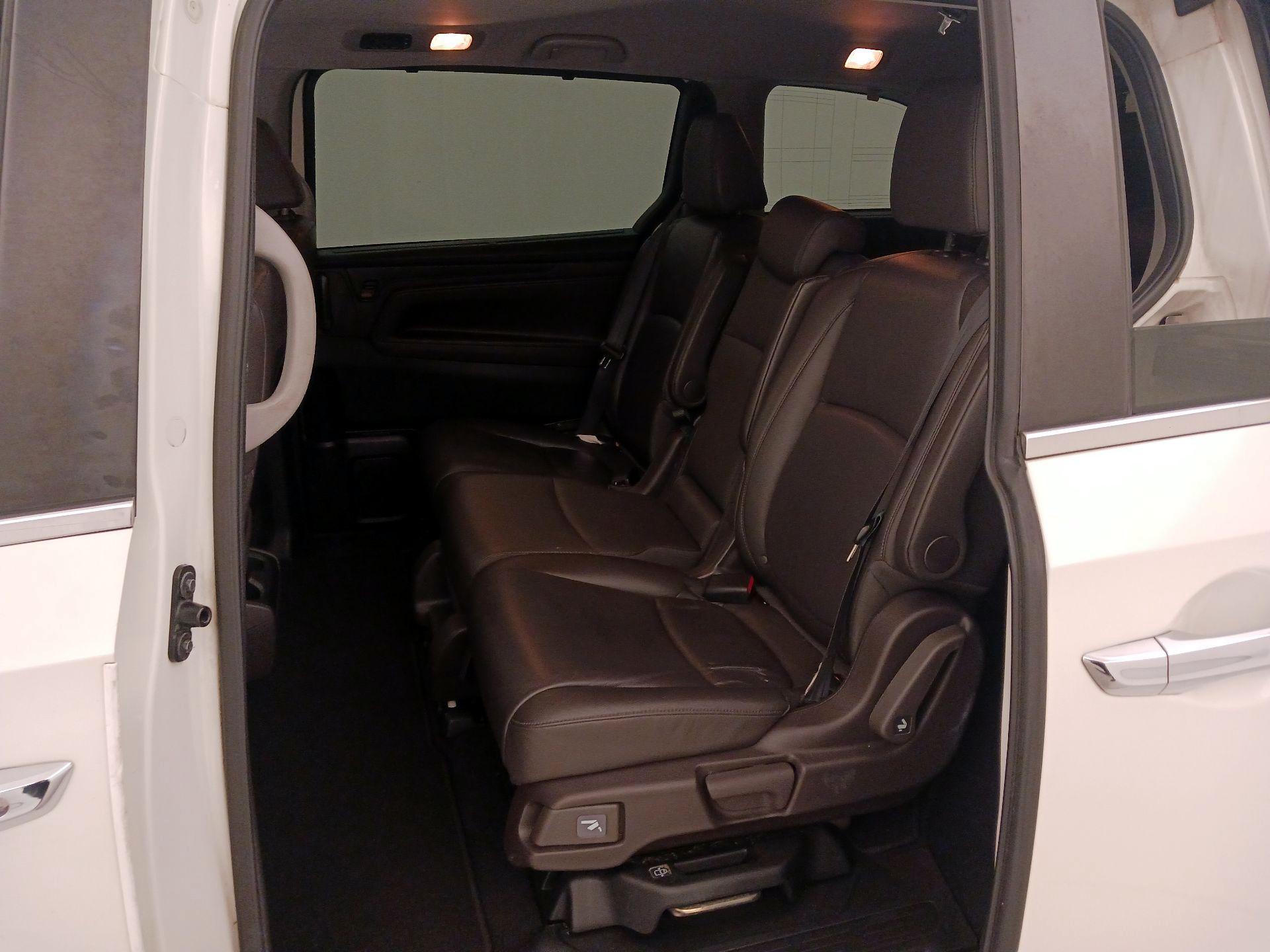 Thumbnail: 2018 Honda Odyssey - 20
