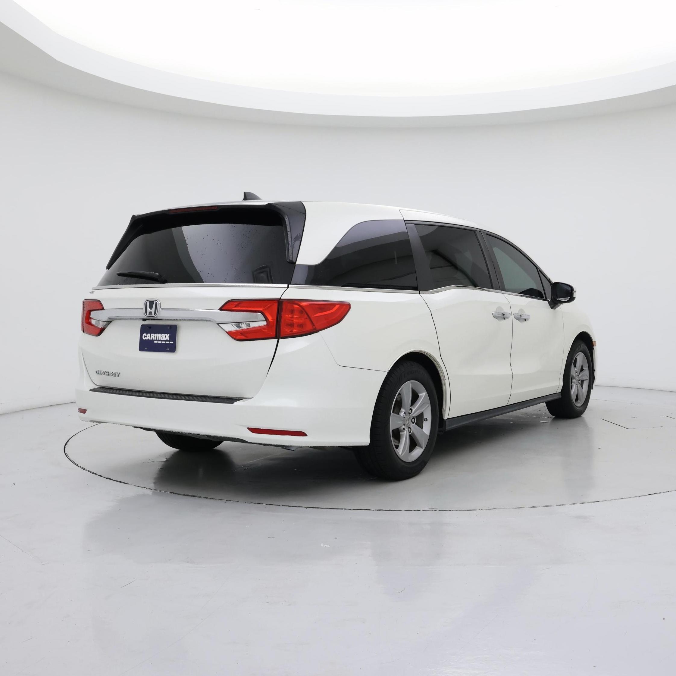 Thumbnail: 2018 Honda Odyssey - 8