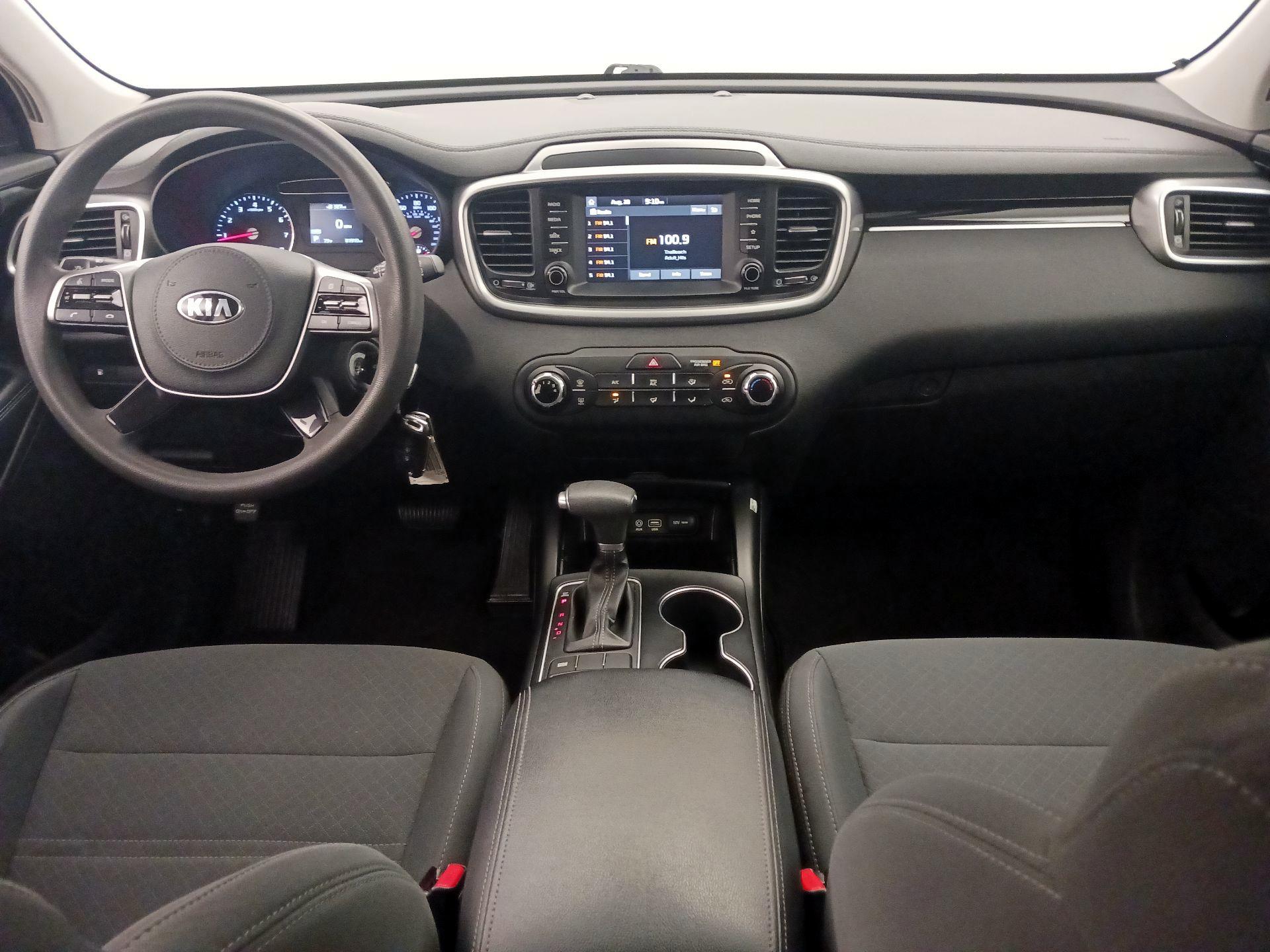Thumbnail: 2019 Kia Sorento - 9