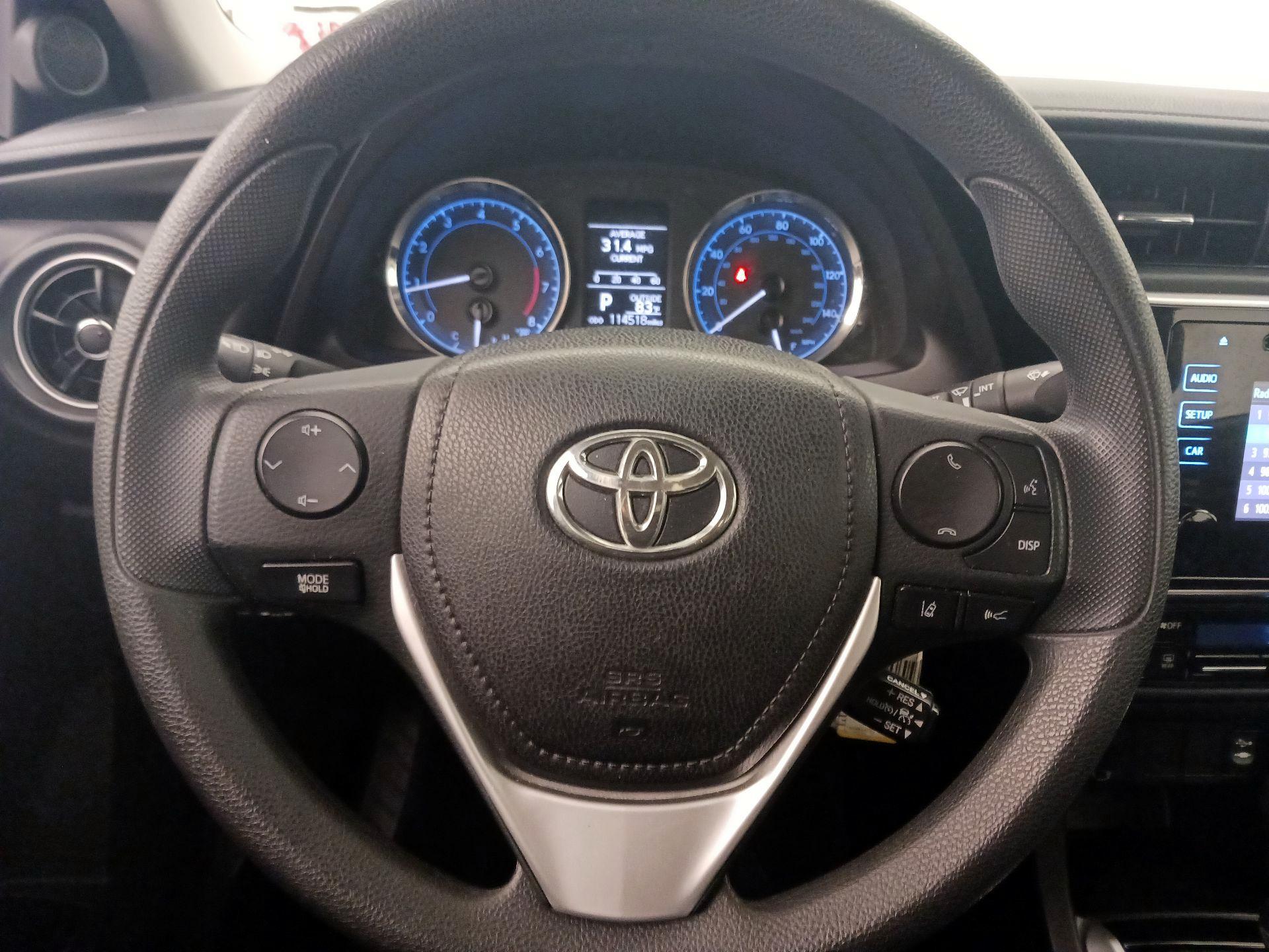 Thumbnail: 2017 Toyota Corolla - 10