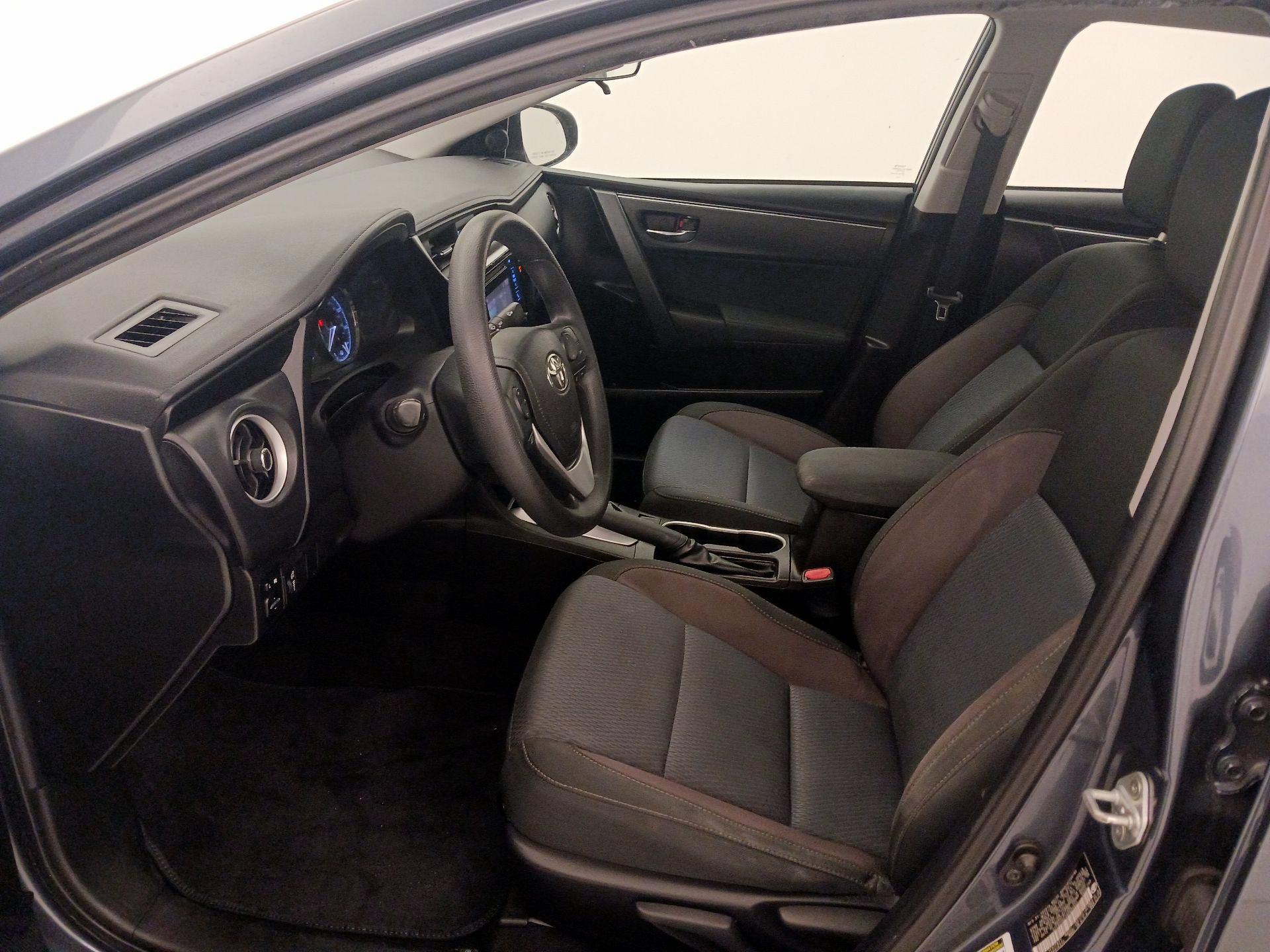 Thumbnail: 2017 Toyota Corolla - 11