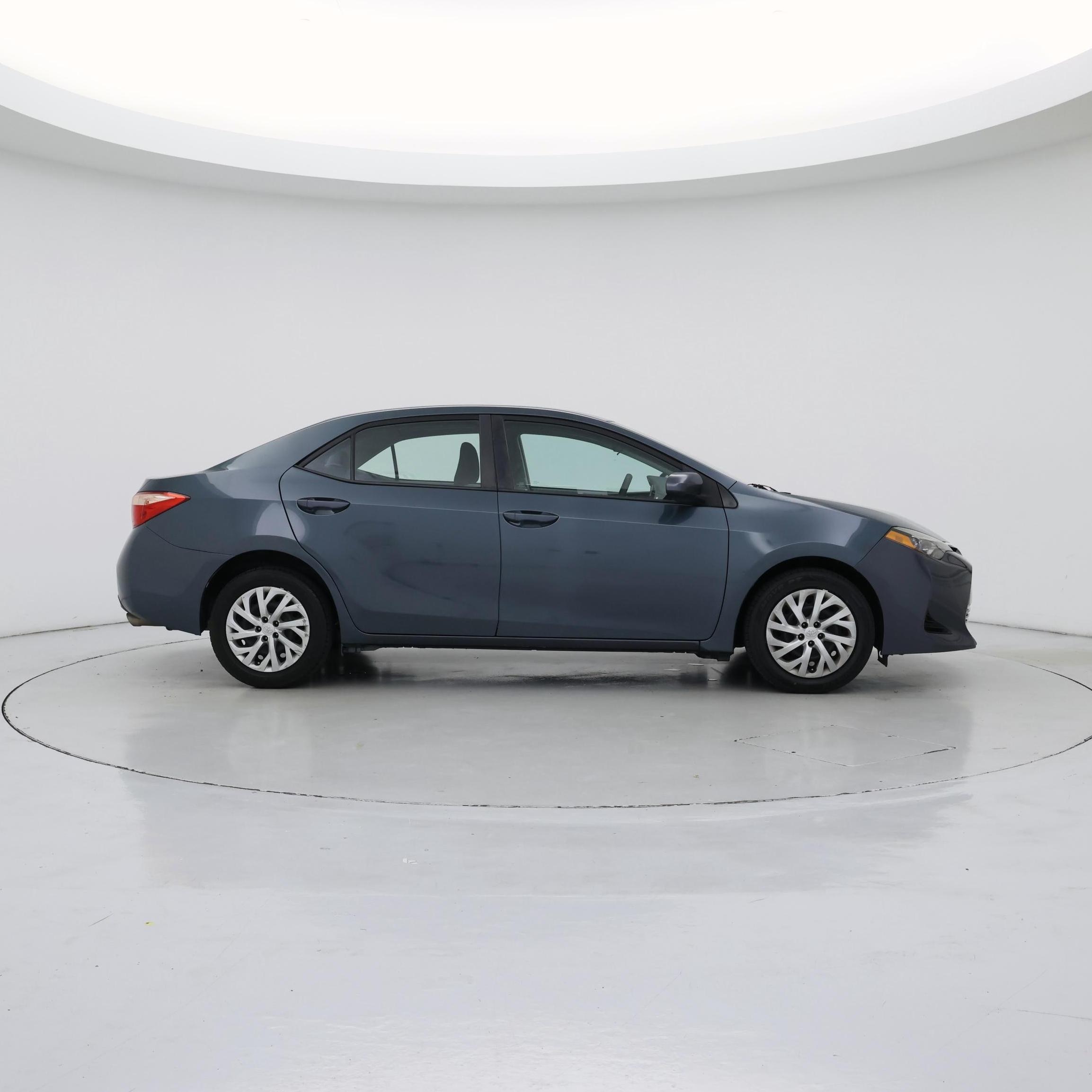 Thumbnail: 2017 Toyota Corolla - 7