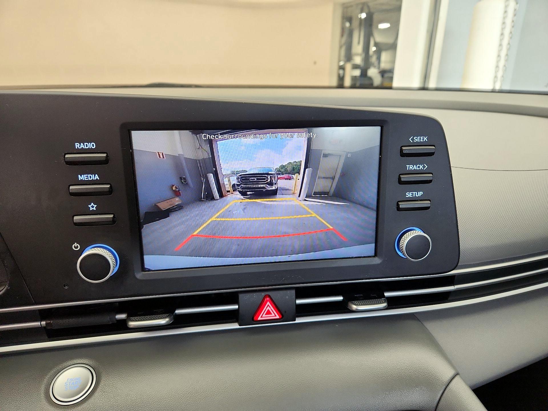 Thumbnail: 2021 Hyundai Elantra - 14