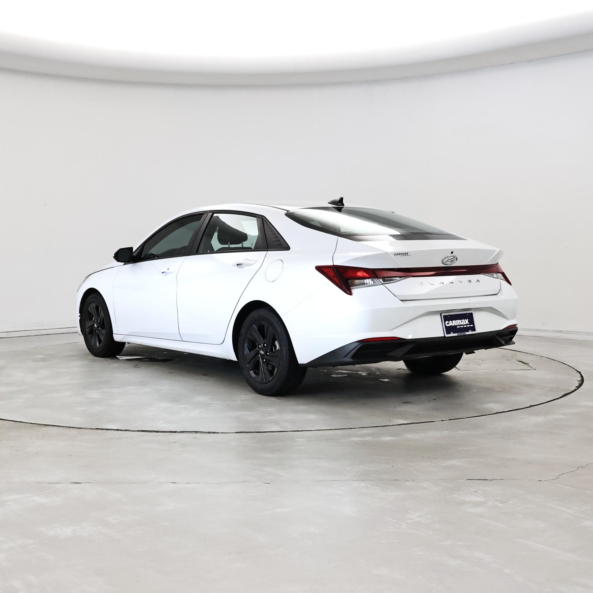 Thumbnail: 2021 Hyundai Elantra - 2