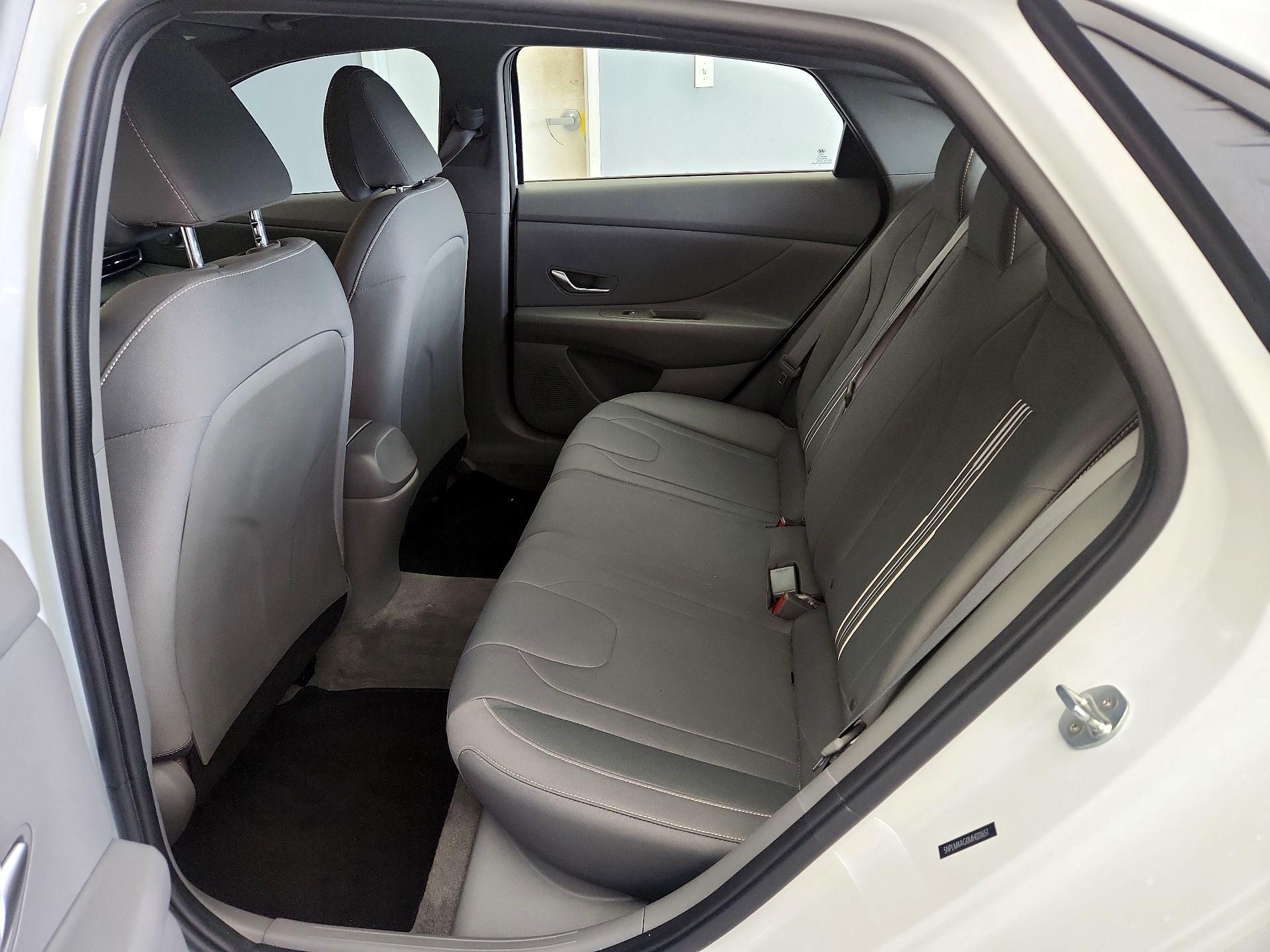 Thumbnail: 2021 Hyundai Elantra - 19