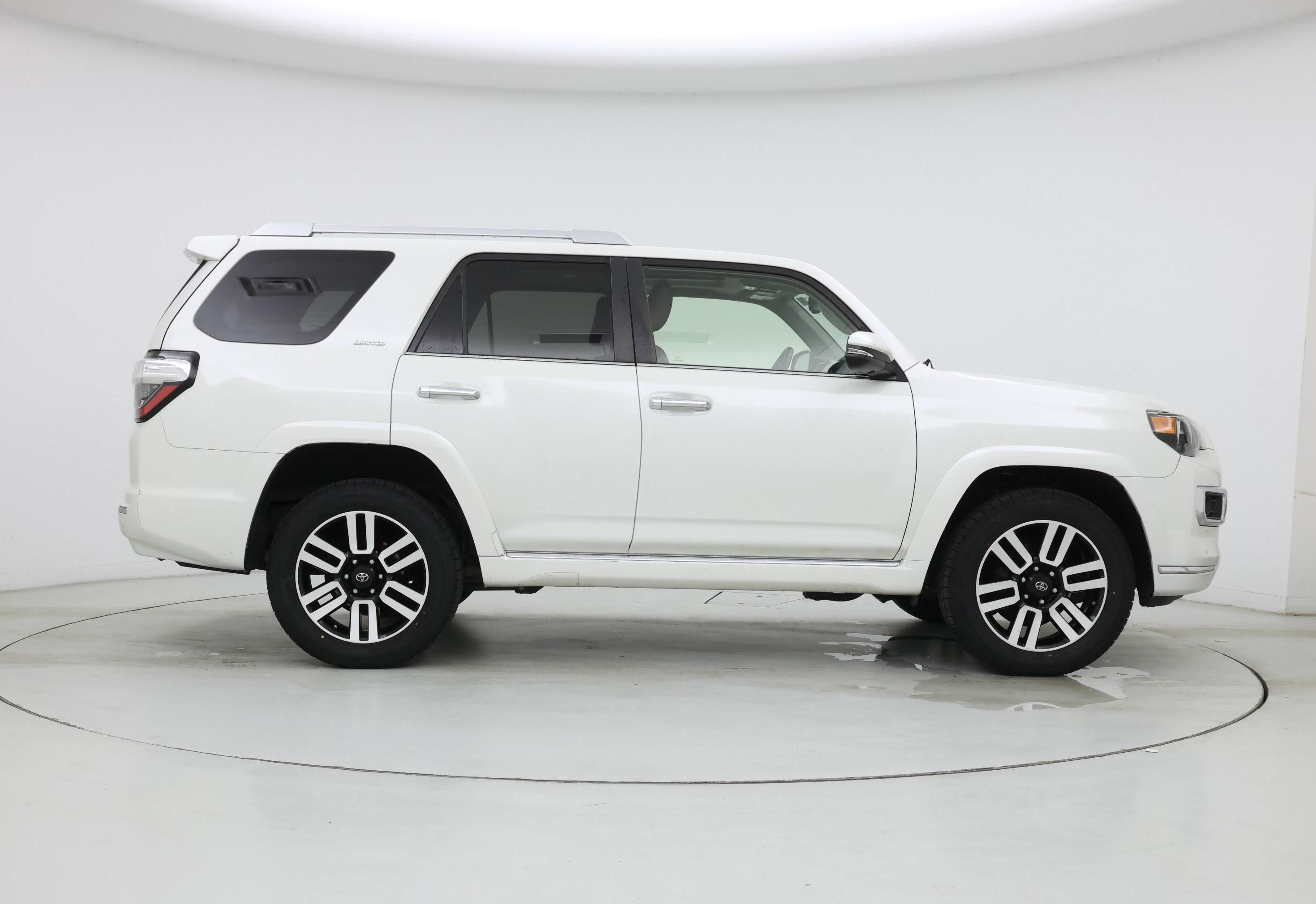 Thumbnail: 2020 Toyota 4Runner - 7