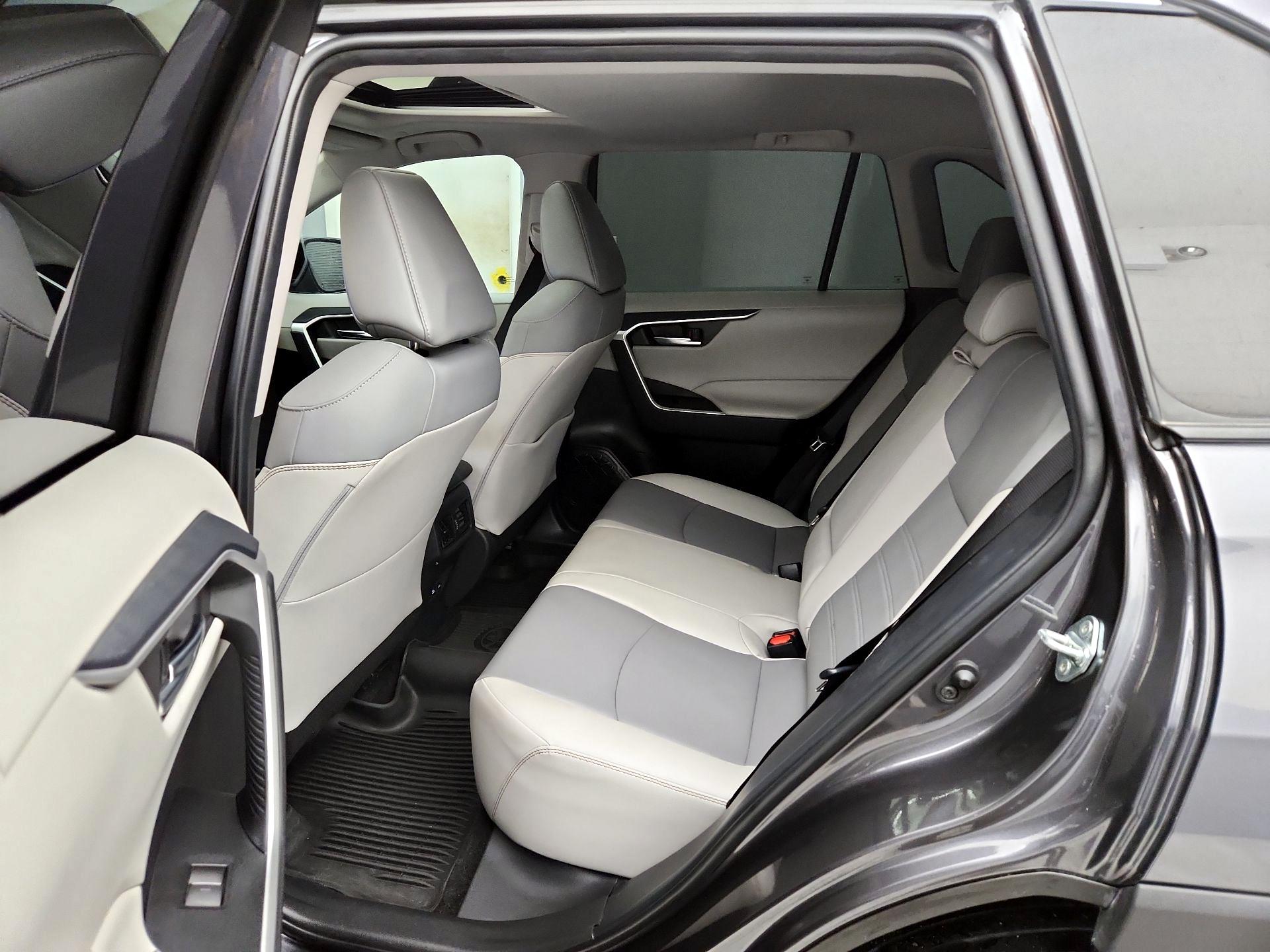 Thumbnail: 2024 Toyota RAV4 - 20