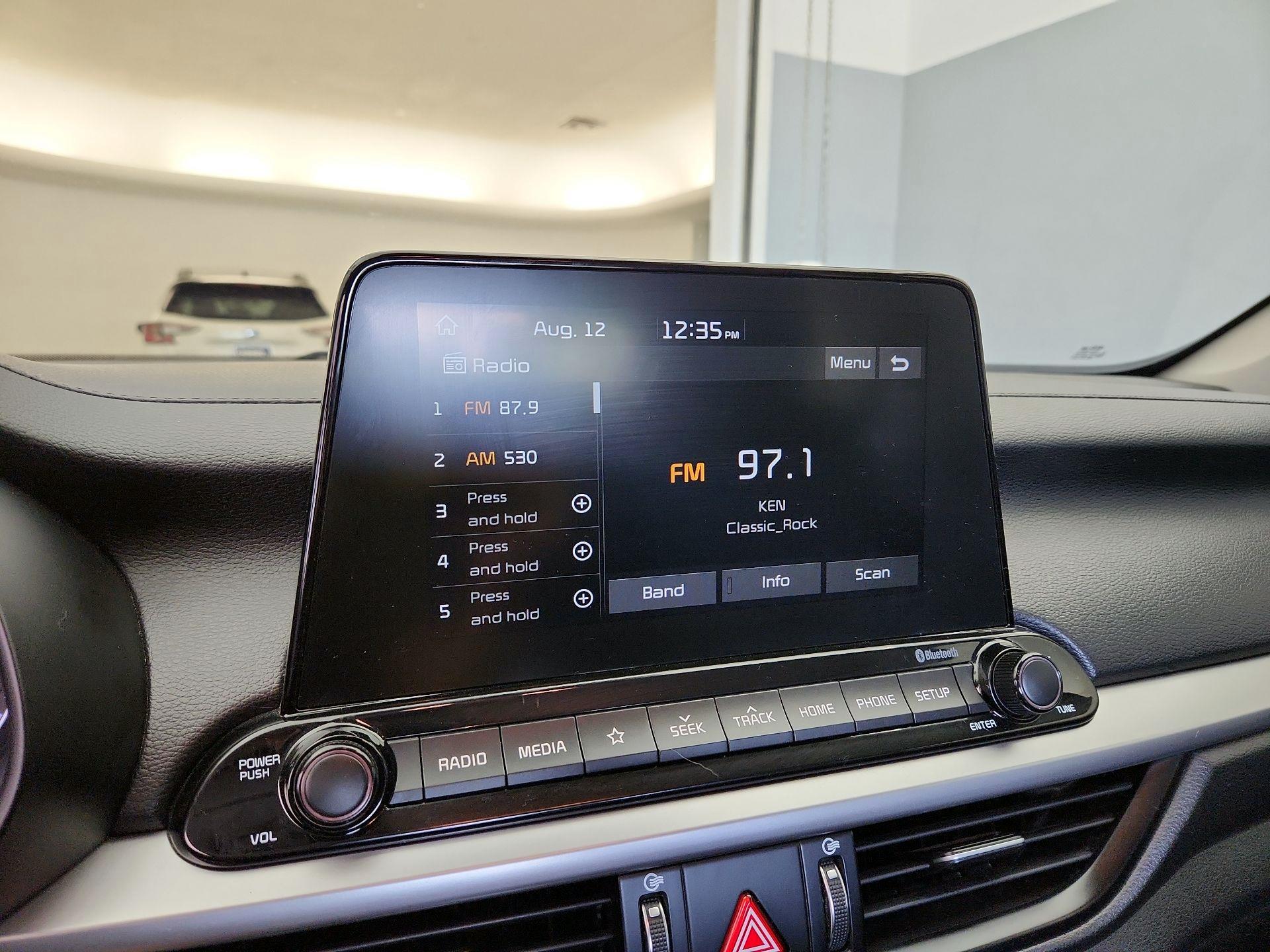 Thumbnail: 2019 Kia Forte - 15
