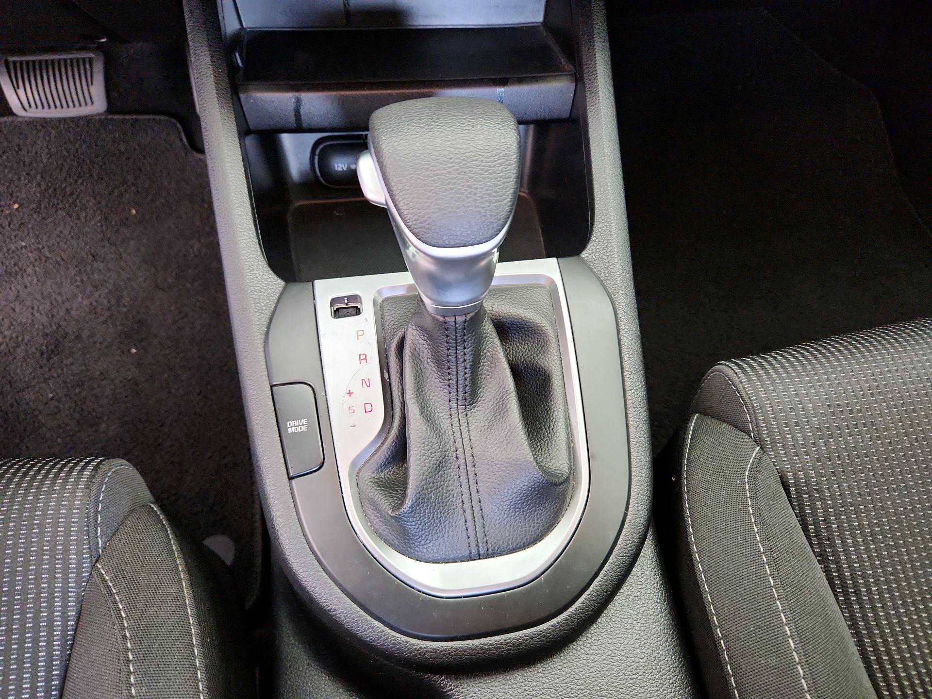 Thumbnail: 2019 Kia Forte - 17