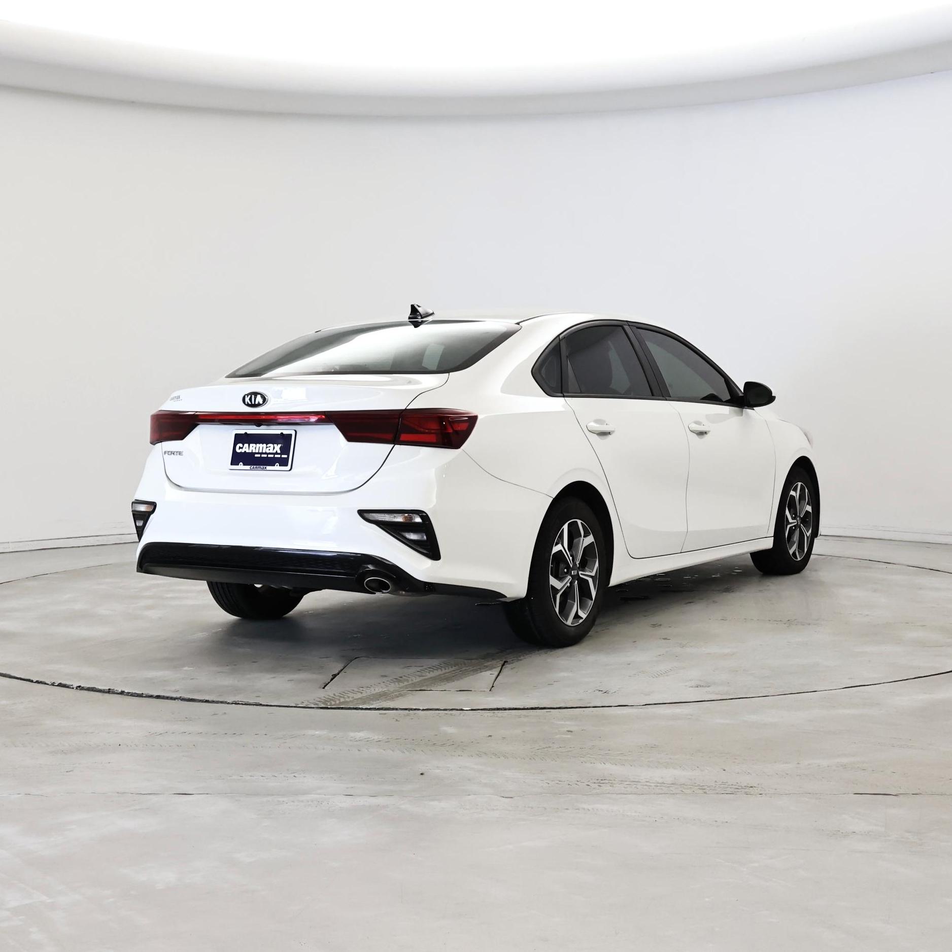 Thumbnail: 2019 Kia Forte - 8