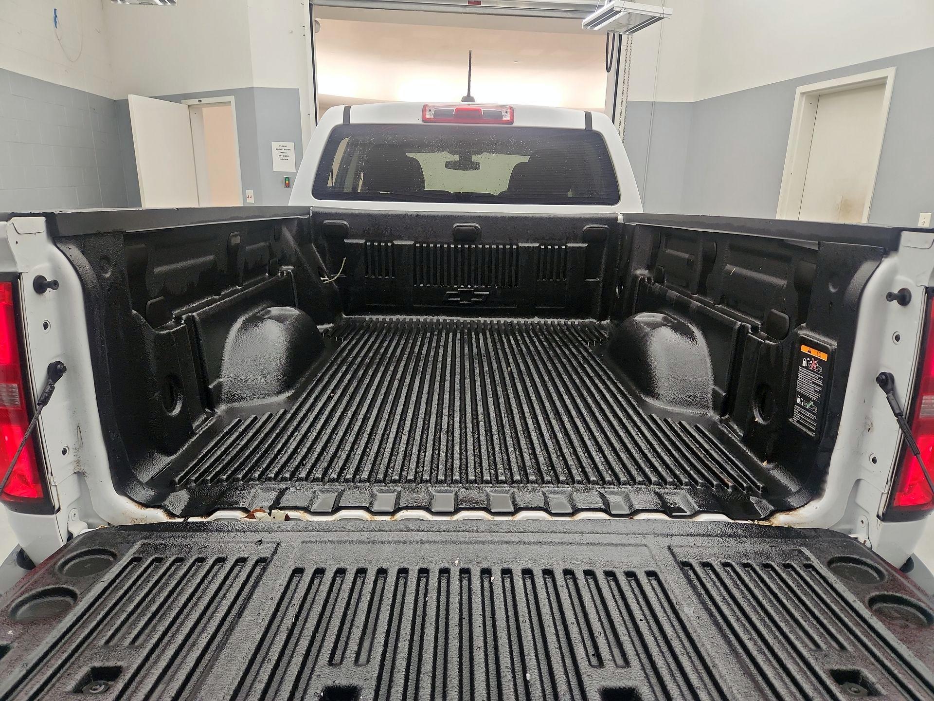 Thumbnail: 2022 Chevrolet Colorado - 20