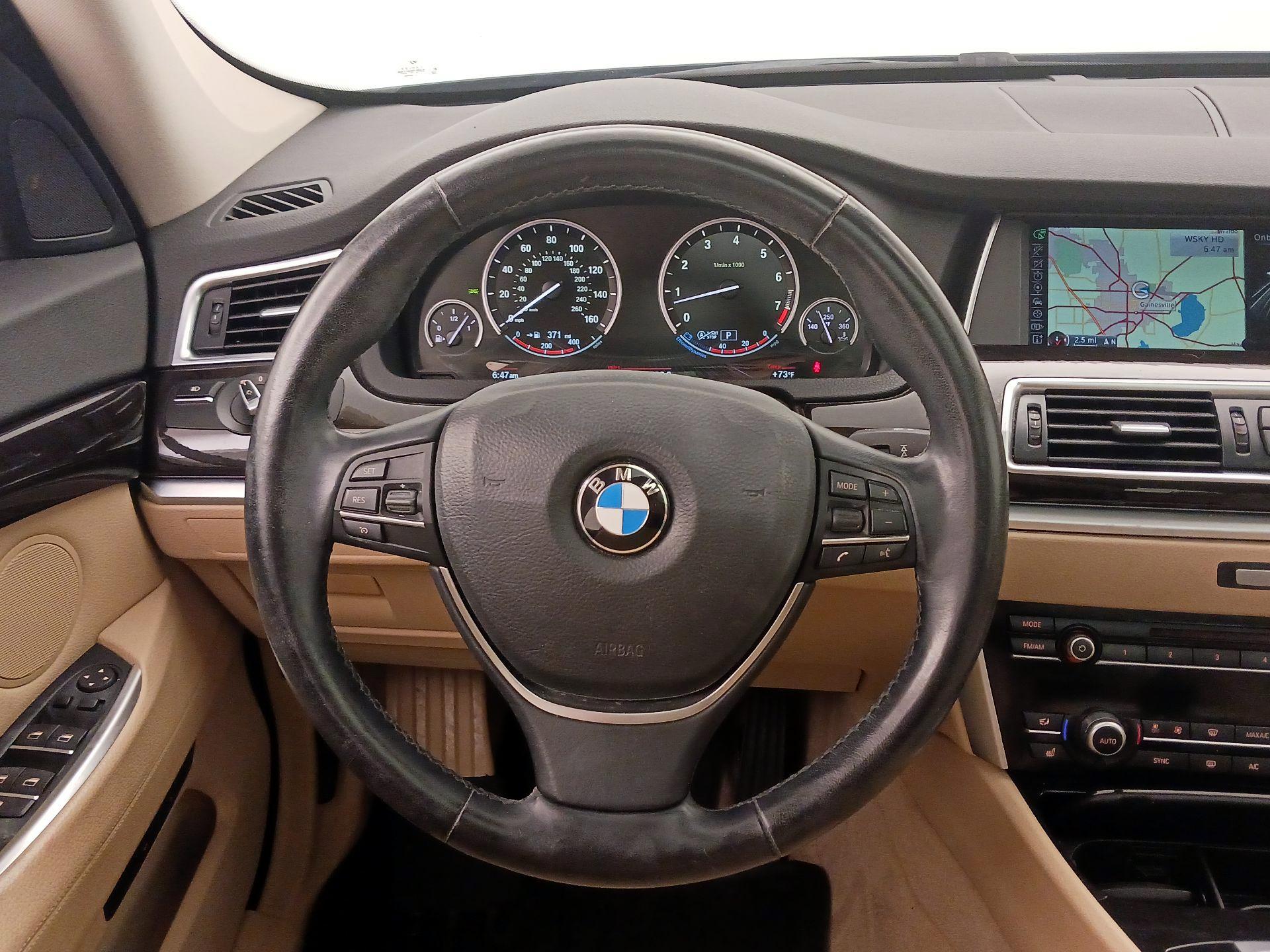 Thumbnail: 2015 BMW 5 Series - 10