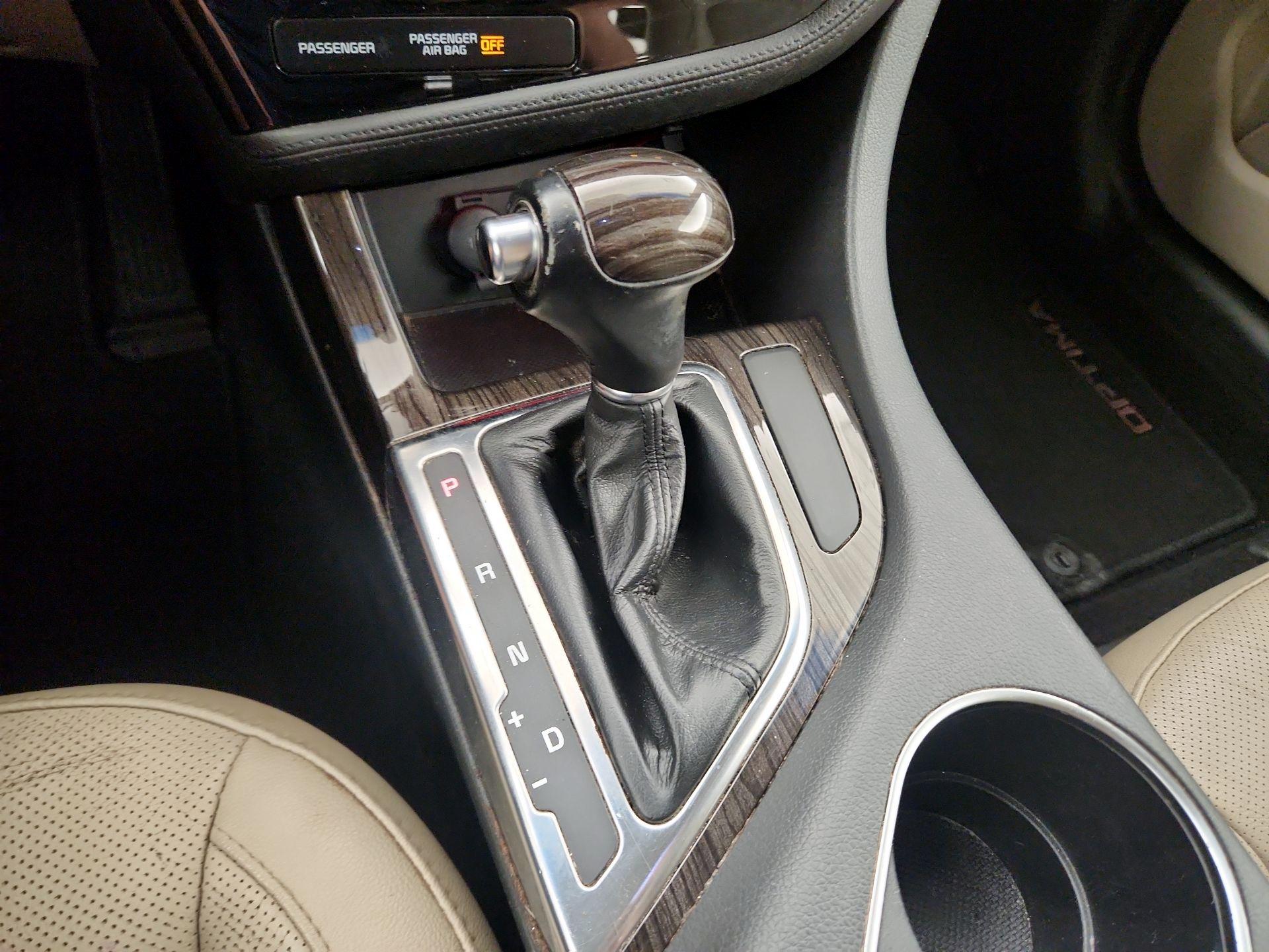 Thumbnail: 2015 Kia Optima - 16