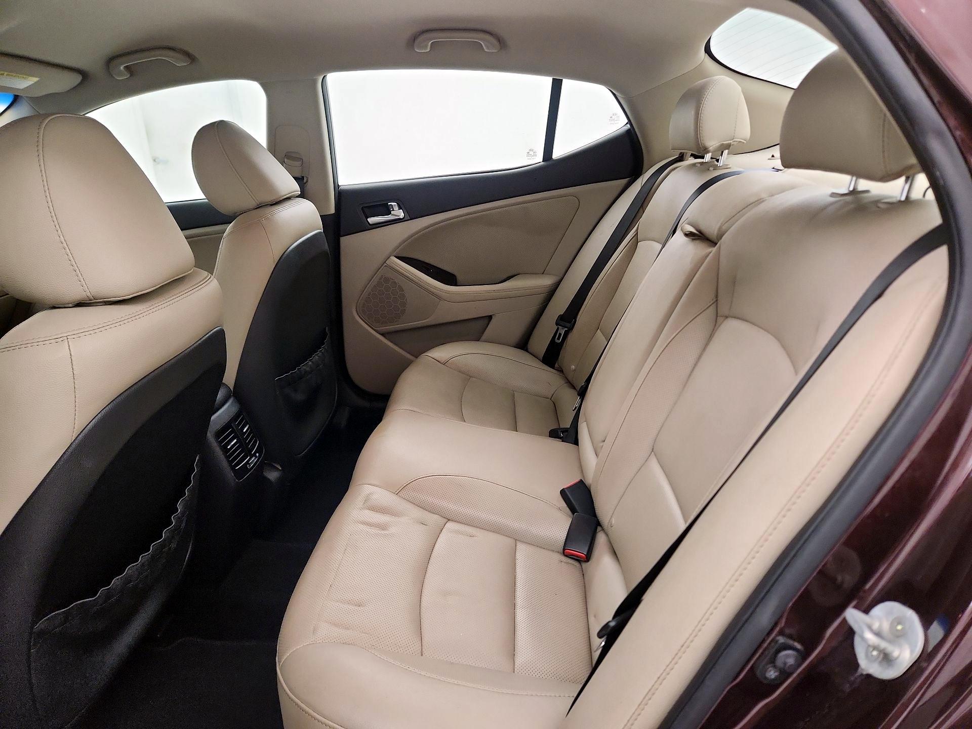 Thumbnail: 2015 Kia Optima - 18
