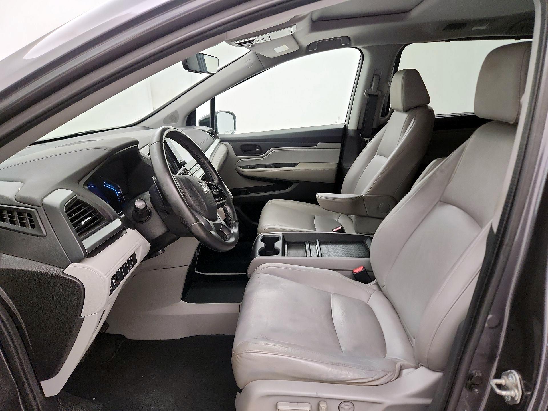 Thumbnail: 2018 Honda Odyssey - 11