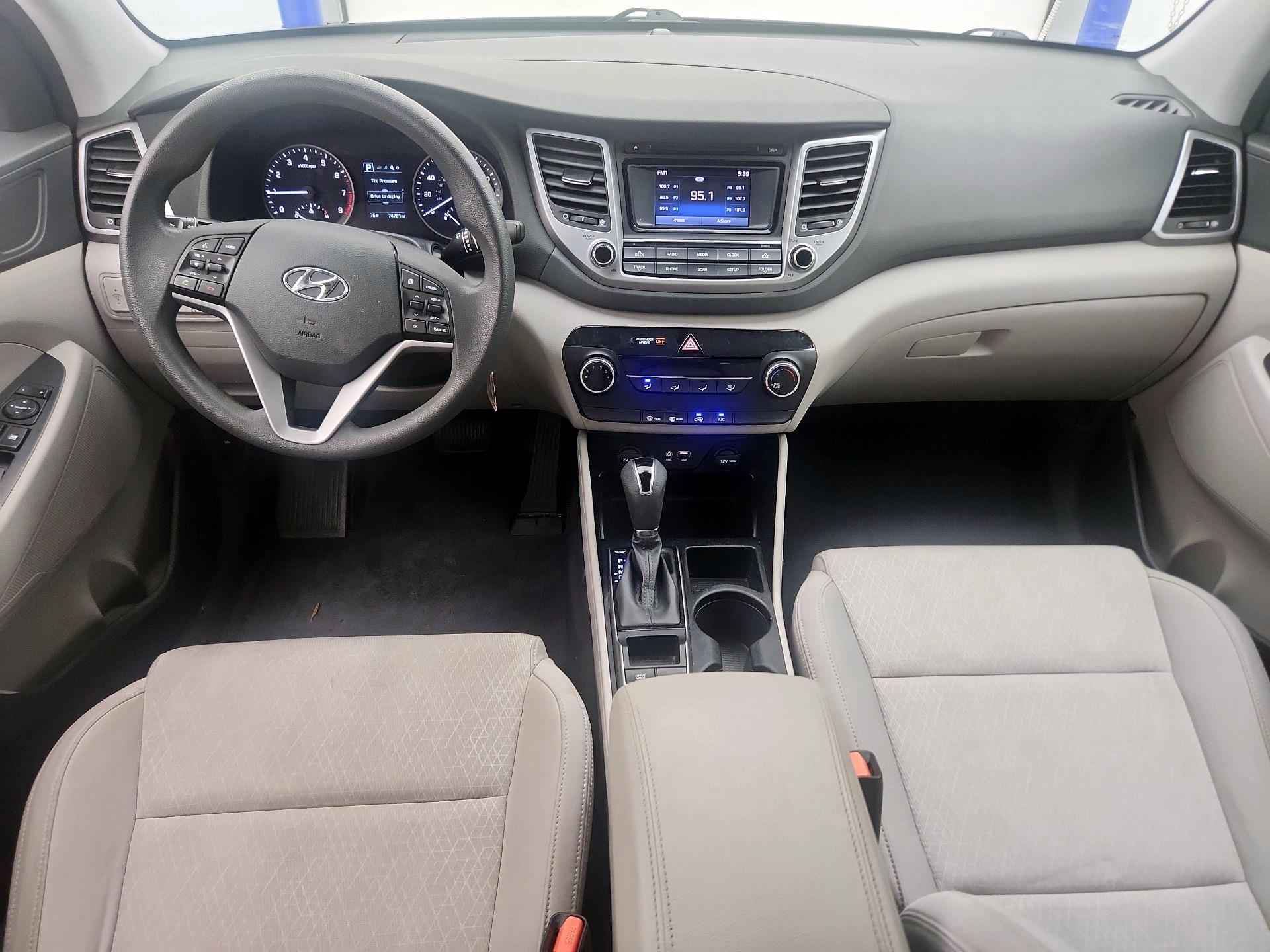 Thumbnail: 2017 Hyundai Tucson - 9