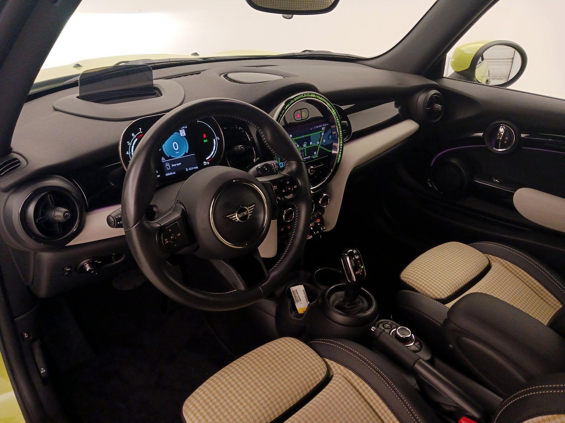 Thumbnail: 2022 MINI Cooper - 9