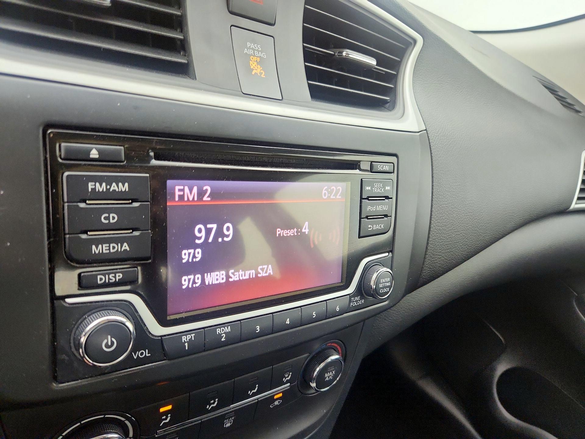 Thumbnail: 2018 Nissan Sentra - 15