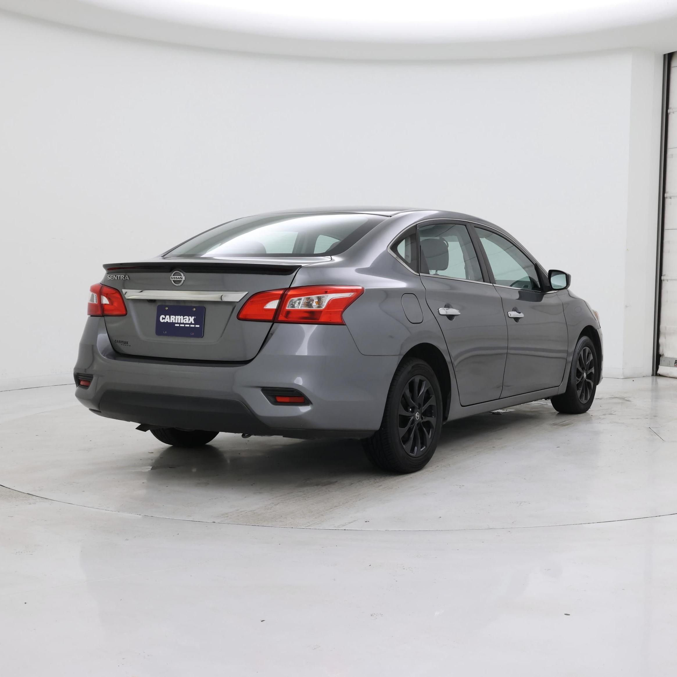Thumbnail: 2018 Nissan Sentra - 8