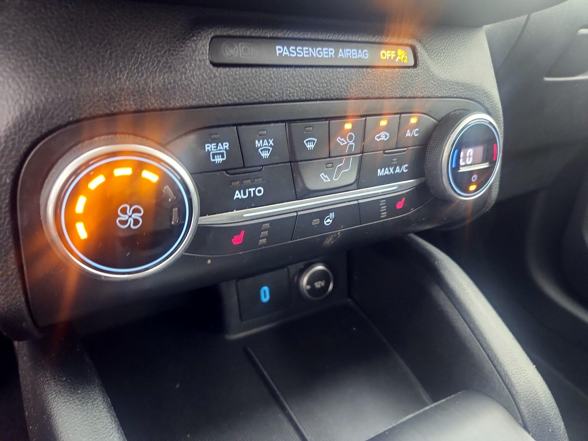 Thumbnail: 2020 Ford Escape - 16