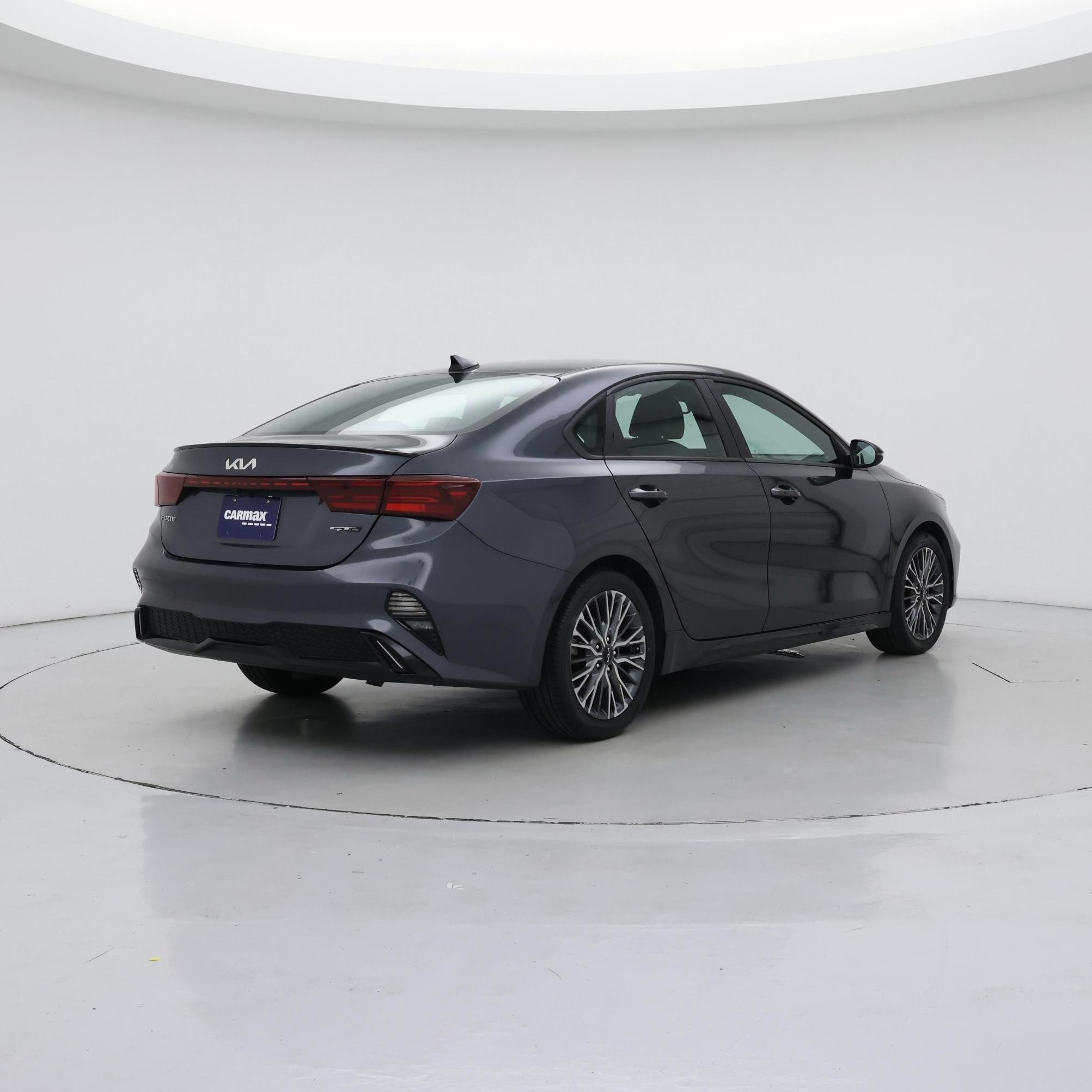 Thumbnail: 2022 Kia Forte - 8