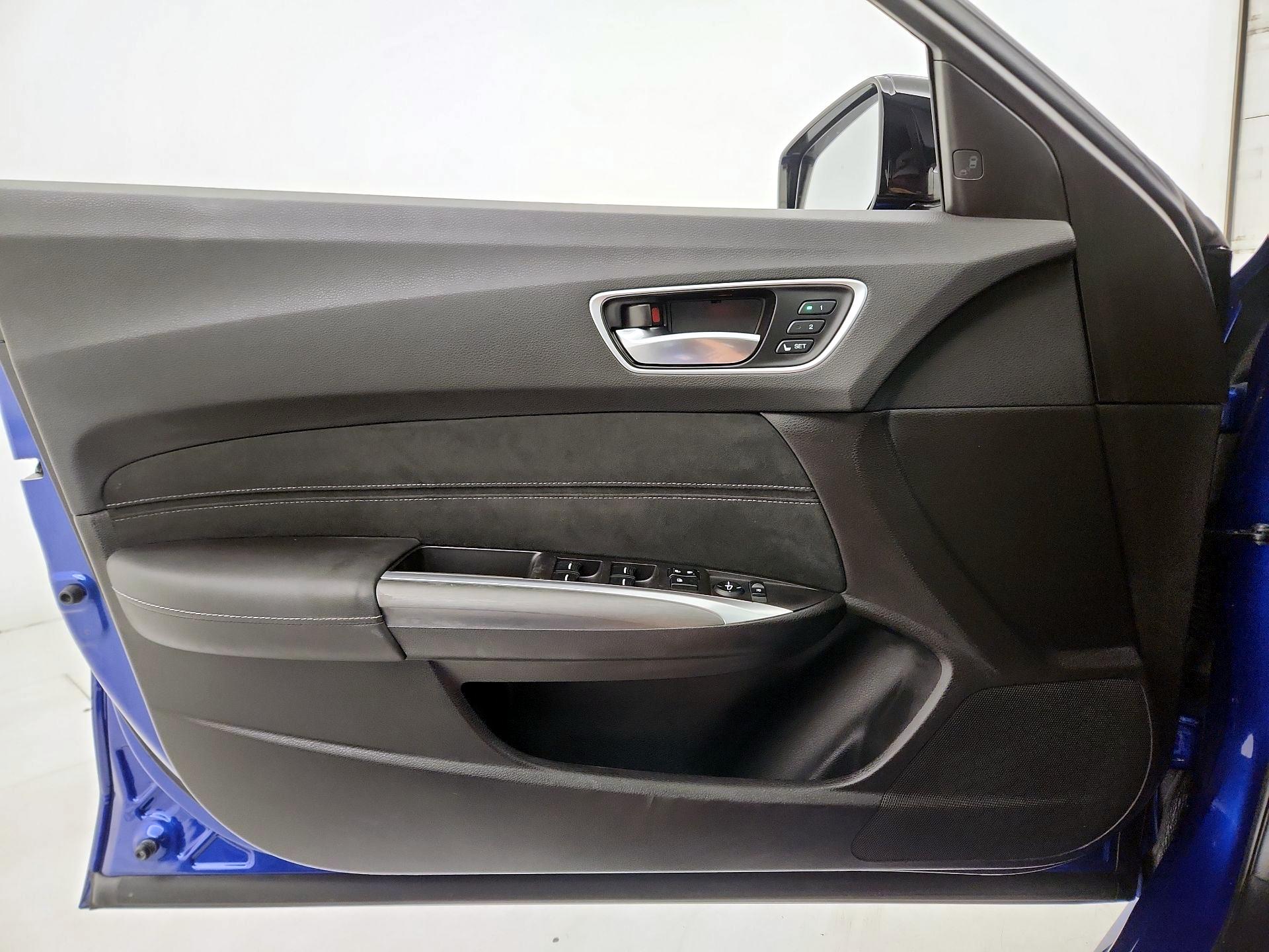 Thumbnail: 2019 Acura TLX - 12