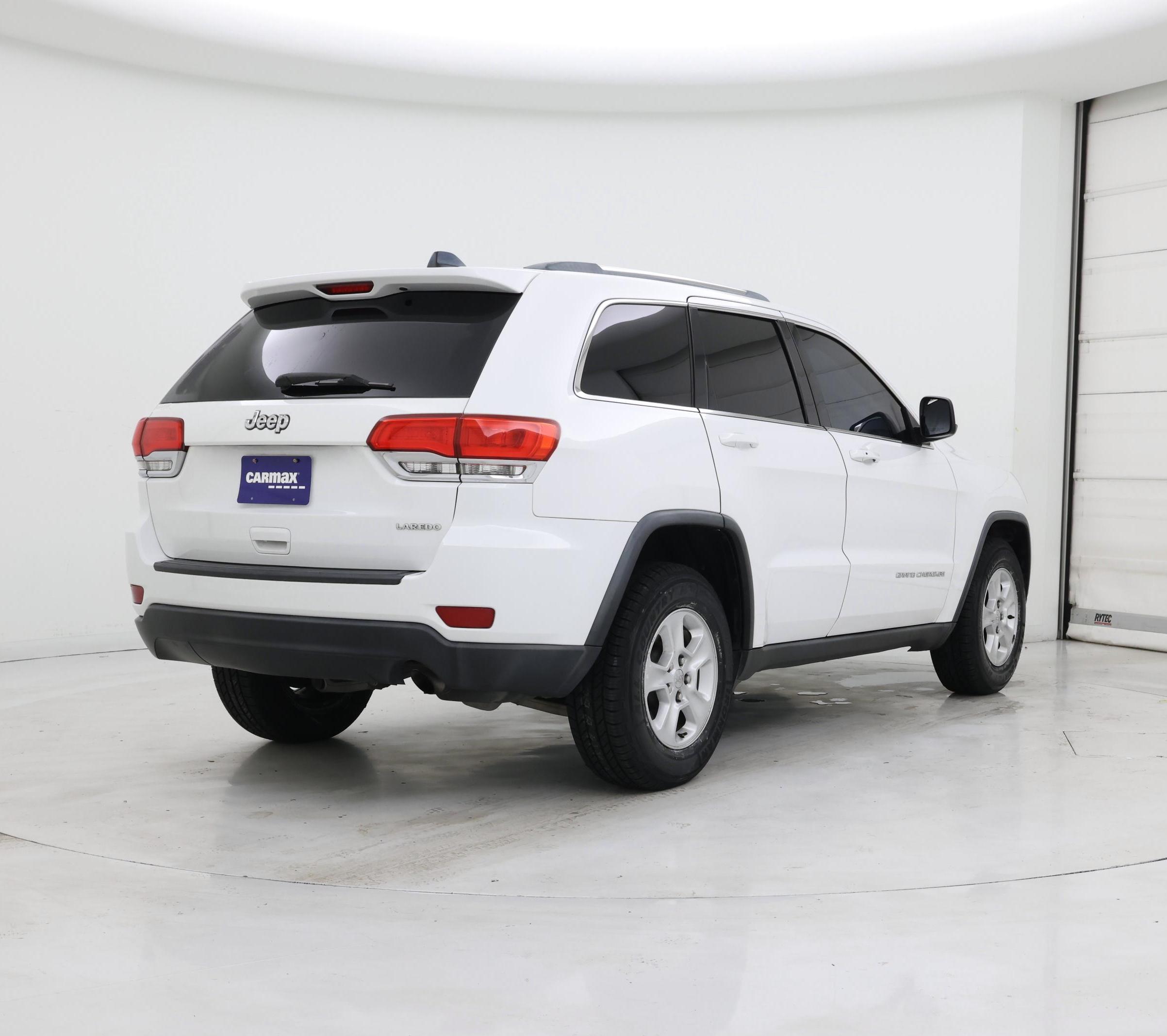Thumbnail: 2015 Jeep Grand Cherokee - 8