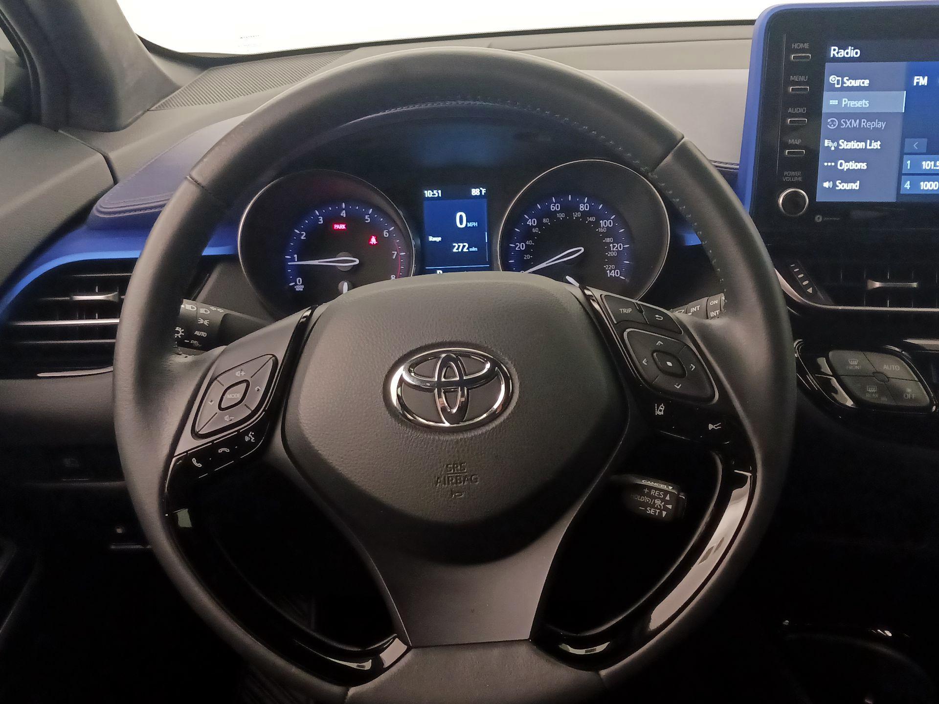 Thumbnail: 2022 Toyota C-HR - 10