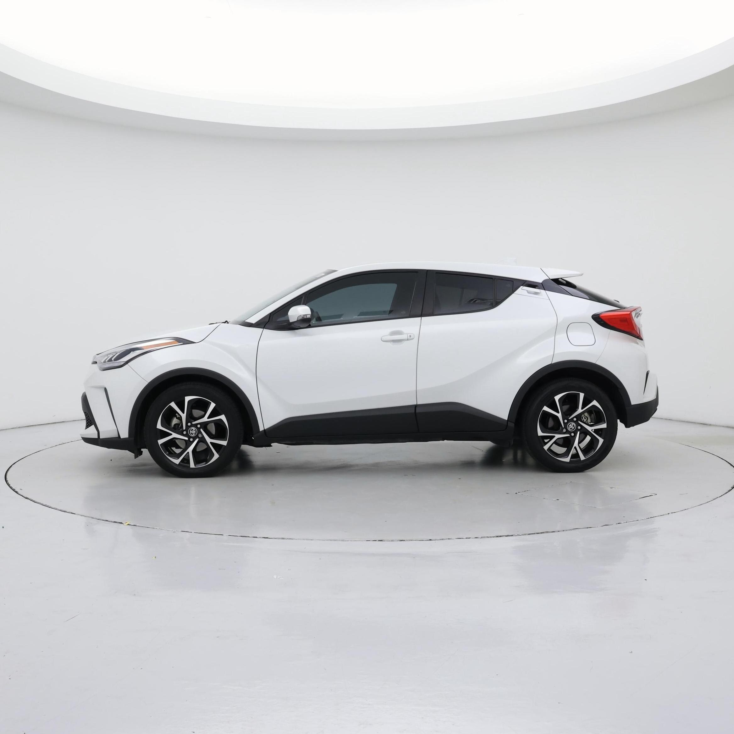 Thumbnail: 2022 Toyota C-HR - 3