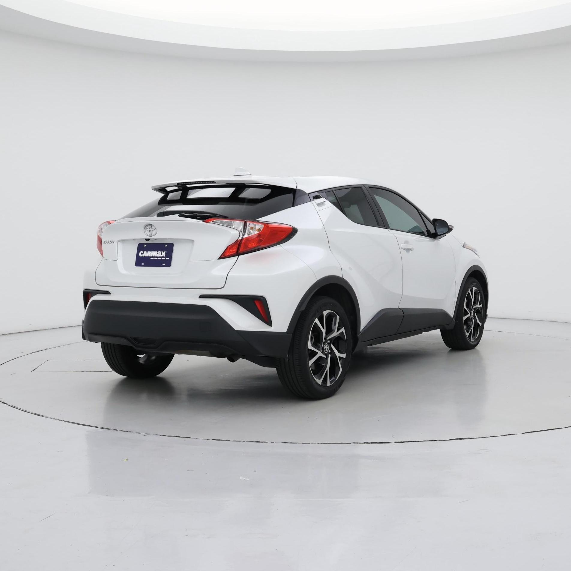 Thumbnail: 2022 Toyota C-HR - 8