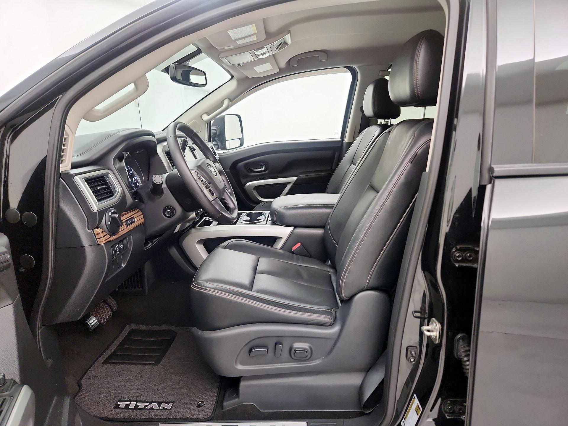 Thumbnail: 2019 Nissan Titan - 11