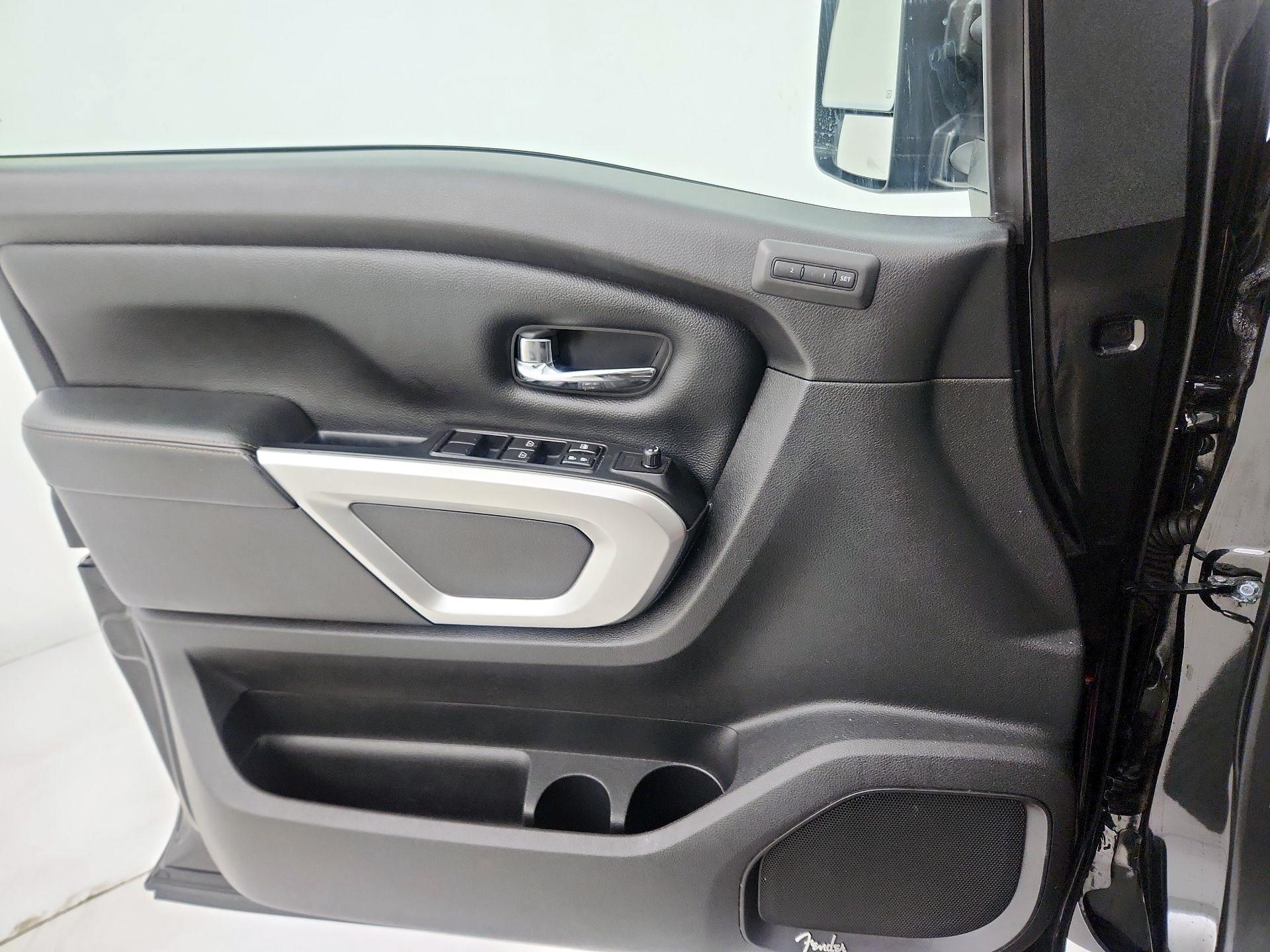 Thumbnail: 2019 Nissan Titan - 12