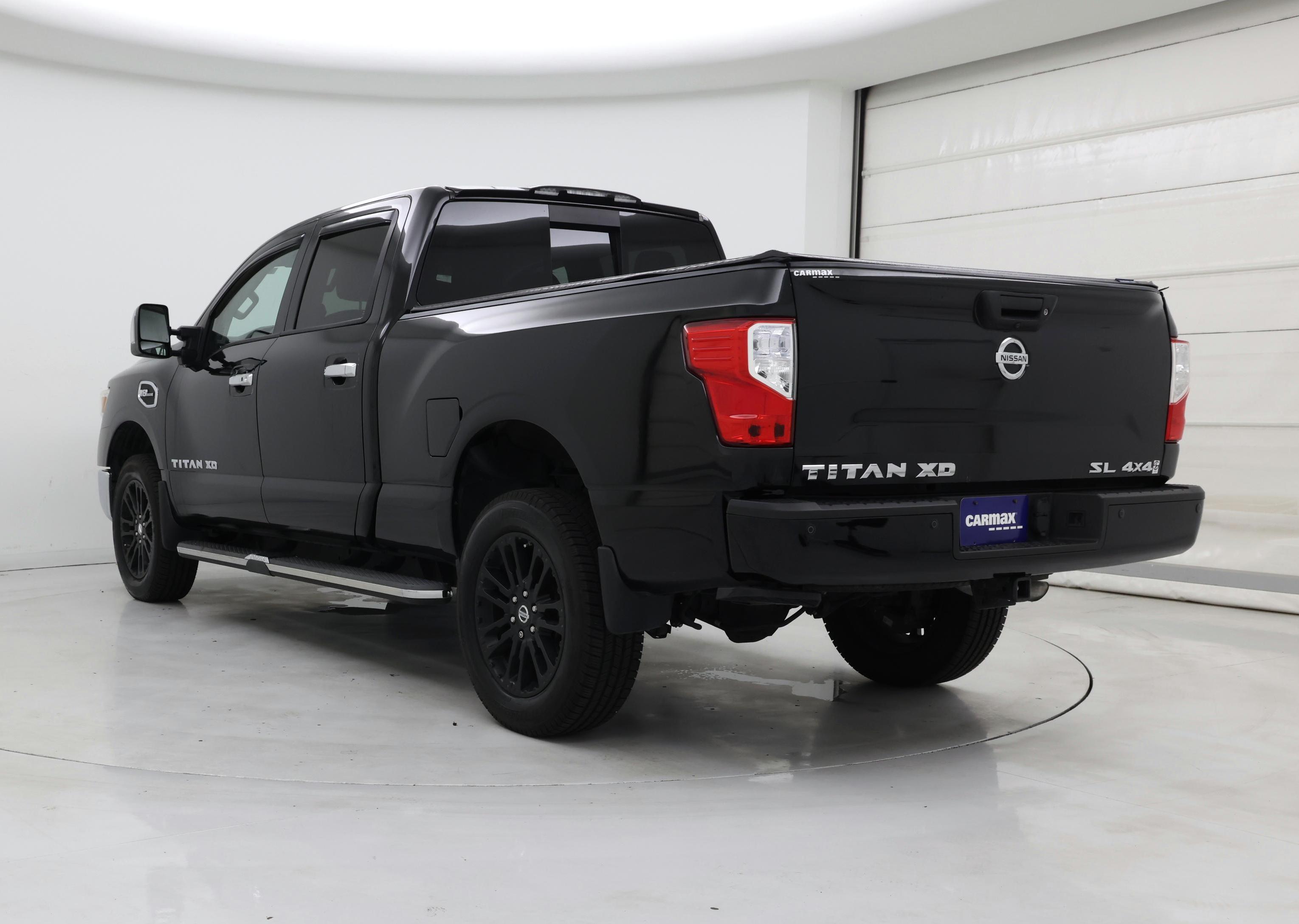 Thumbnail: 2019 Nissan Titan - 2