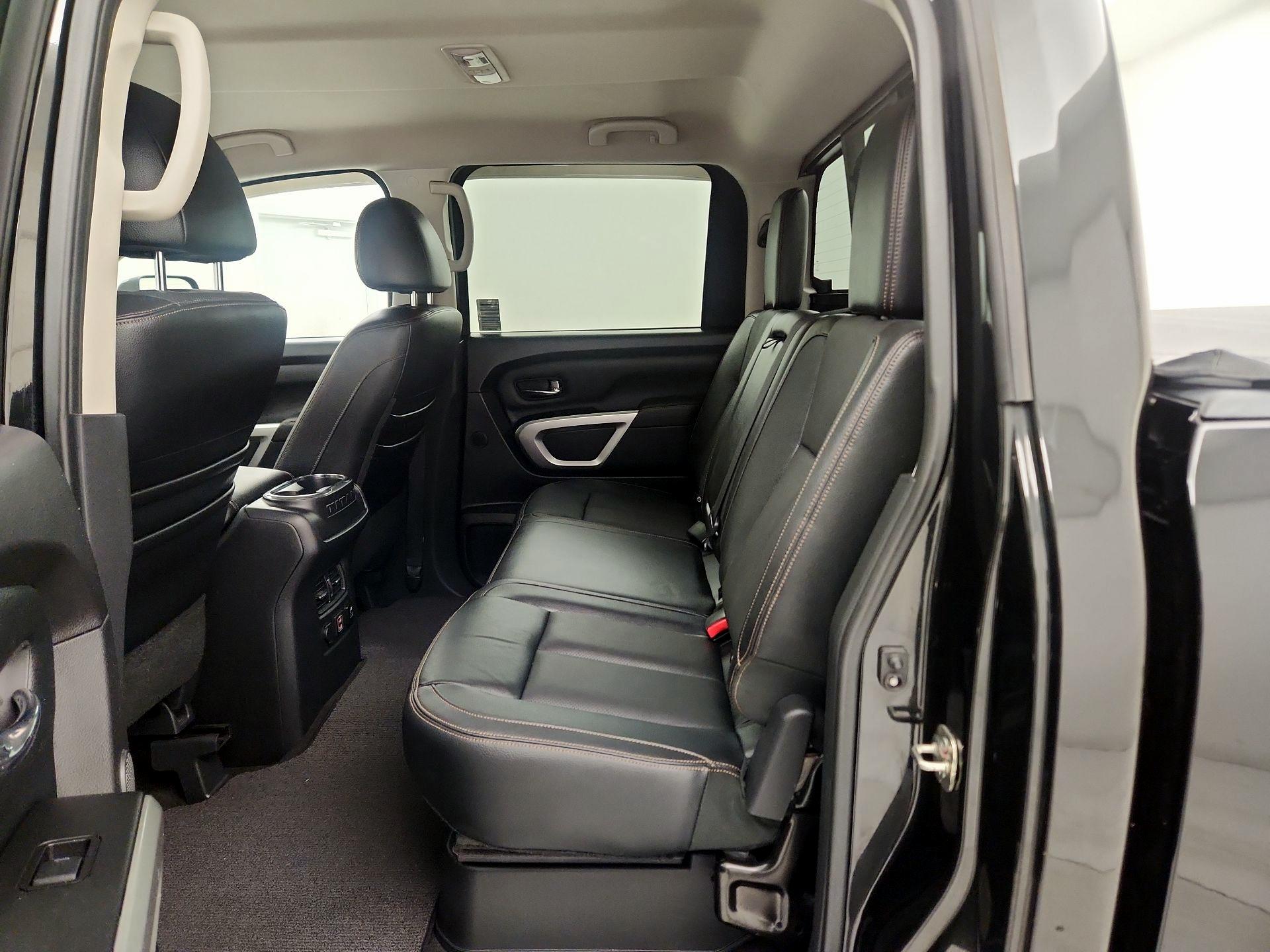 Thumbnail: 2019 Nissan Titan - 20