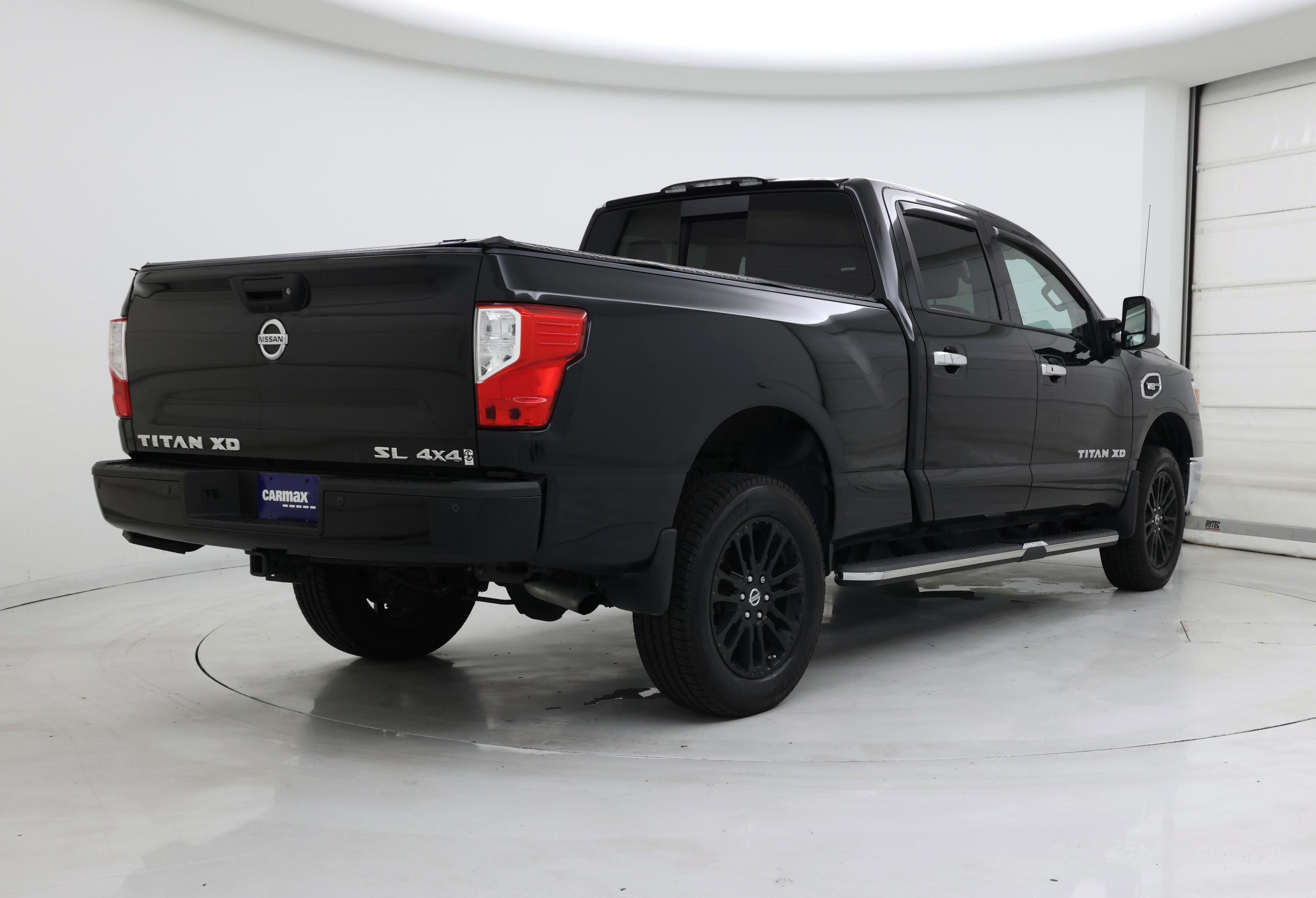 Thumbnail: 2019 Nissan Titan - 8
