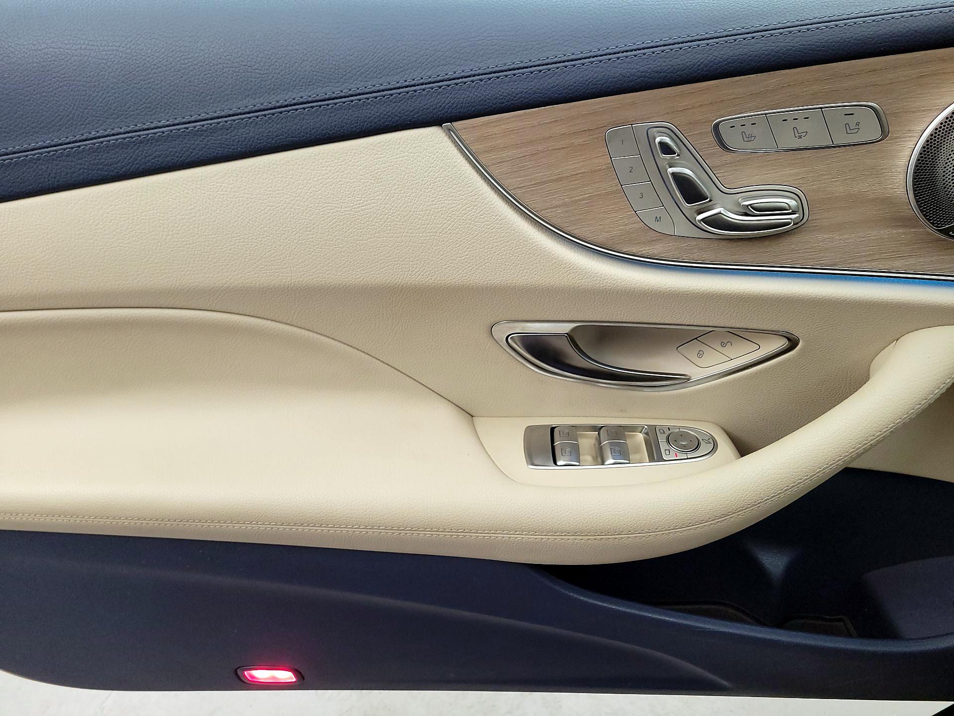 Thumbnail: 2018 Mercedes-Benz E-Class - 12